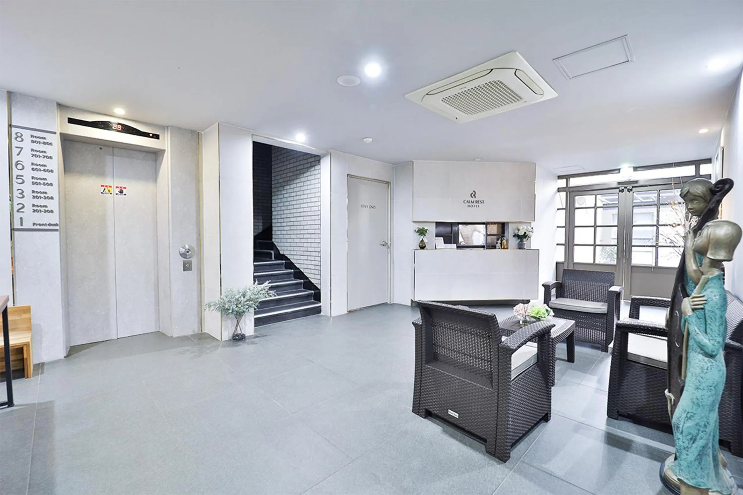 Lobby or reception in Calm Rest Hotel Busan Sasang