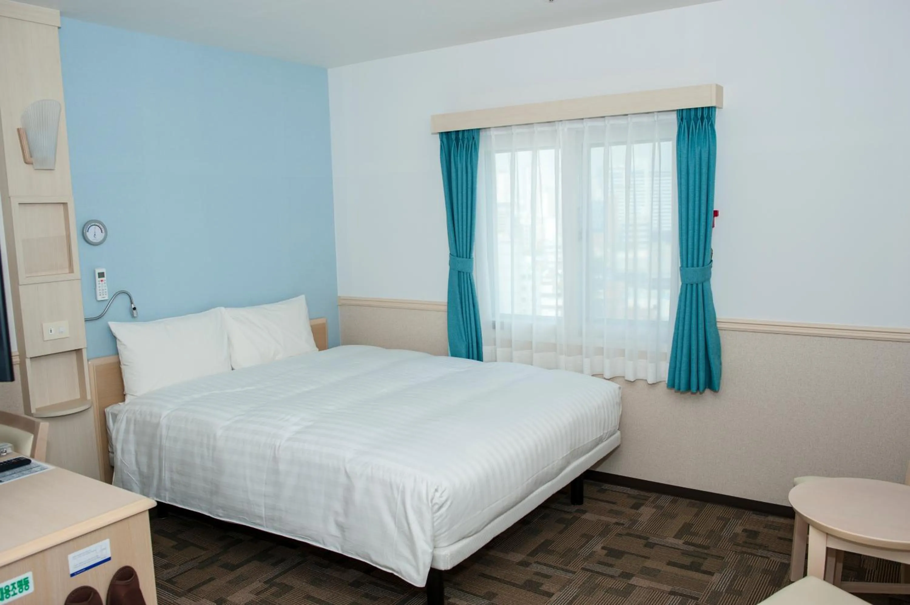 Bed in Toyoko Inn Daegu Dongseongro