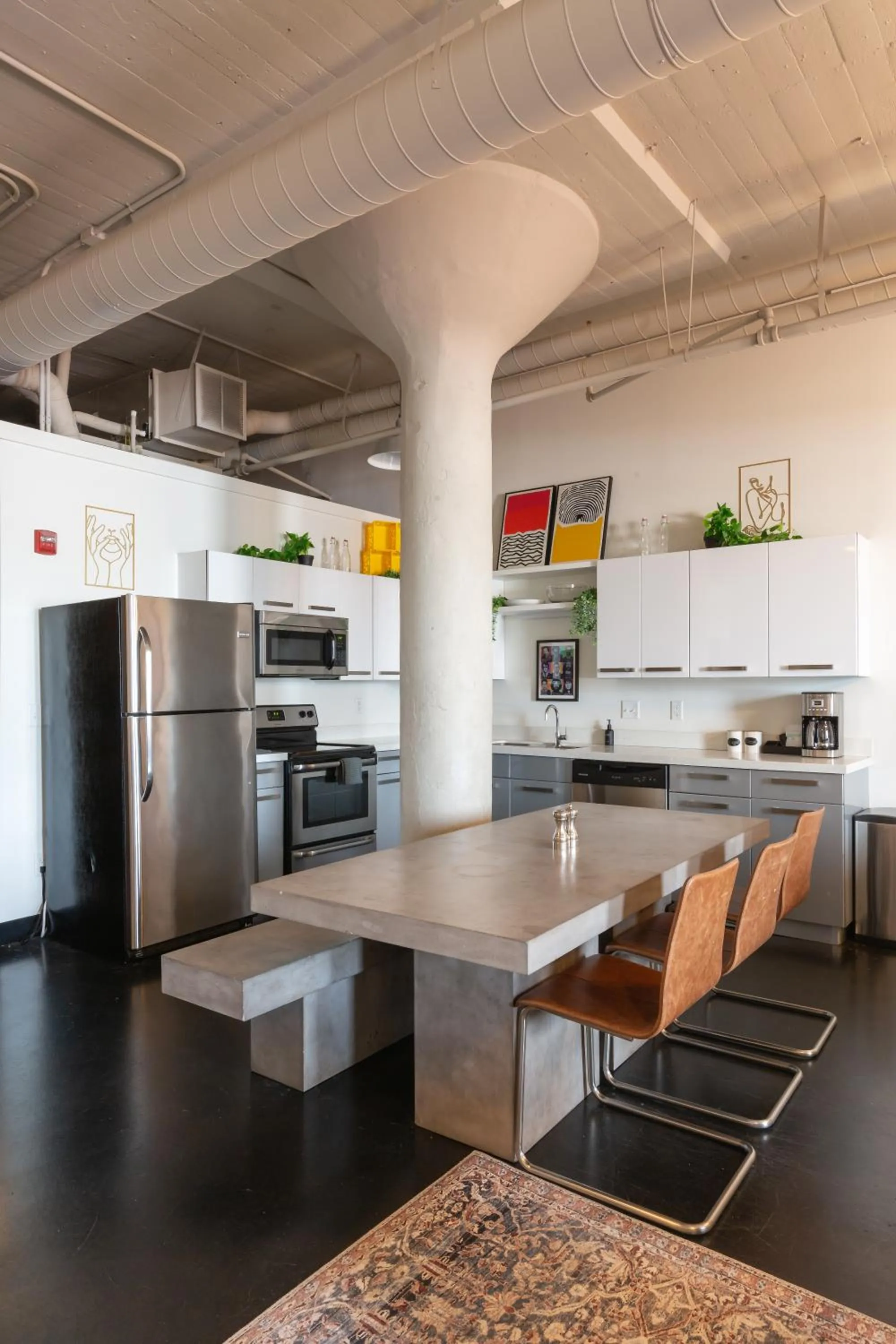 Dining area in Hotel Clemons