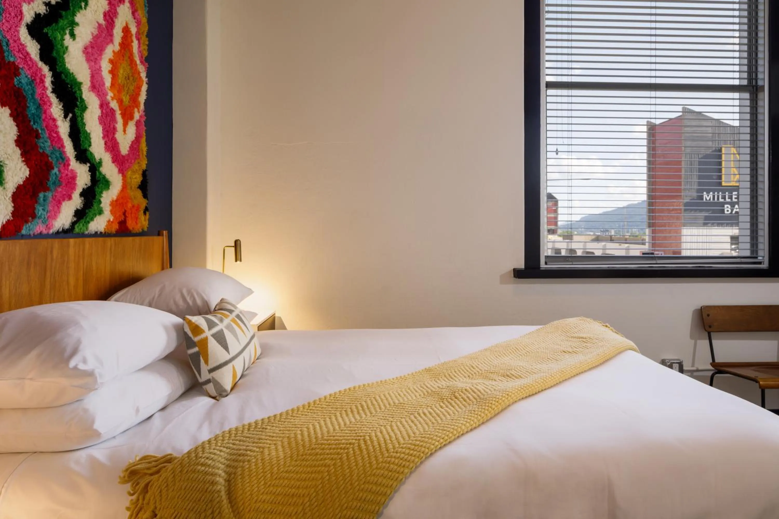 Bed in Hotel Clemons