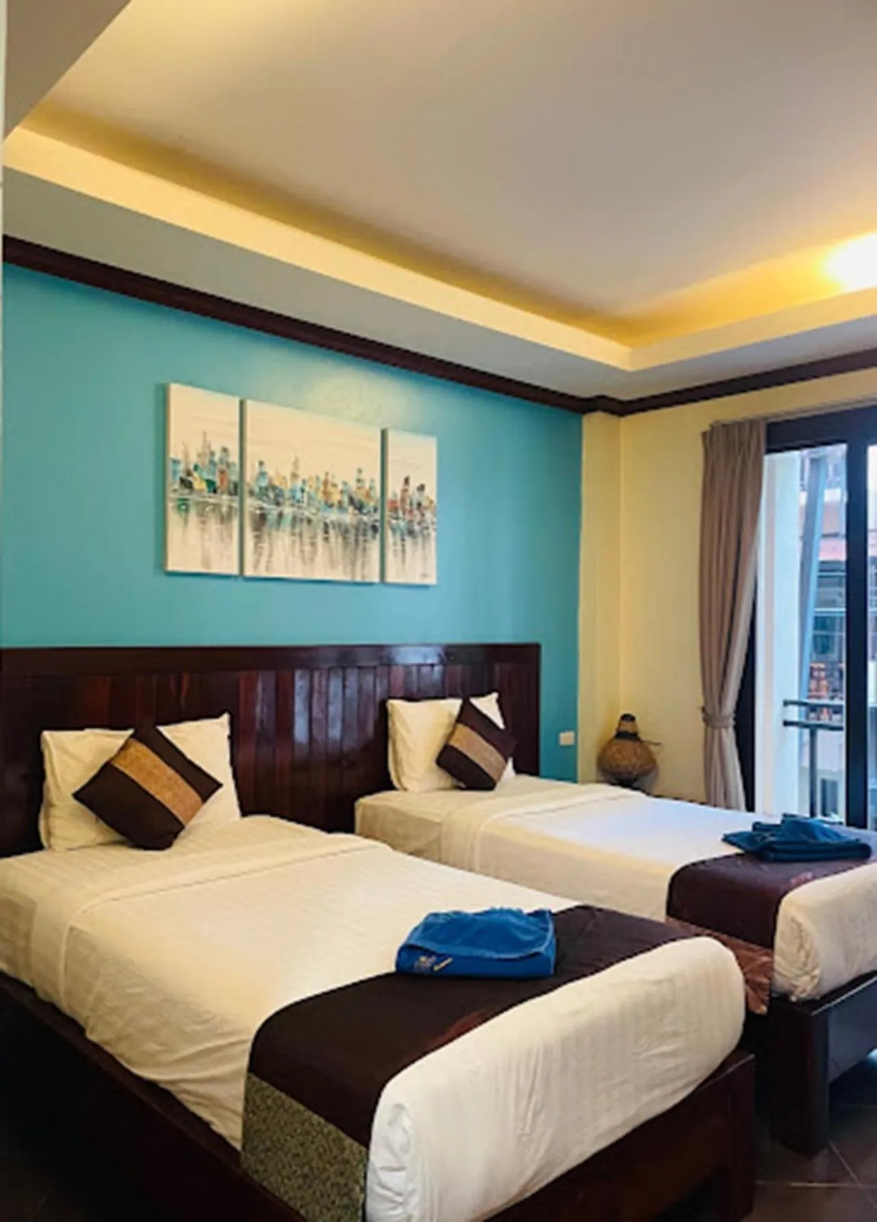 Bed in Wind Beach Resort