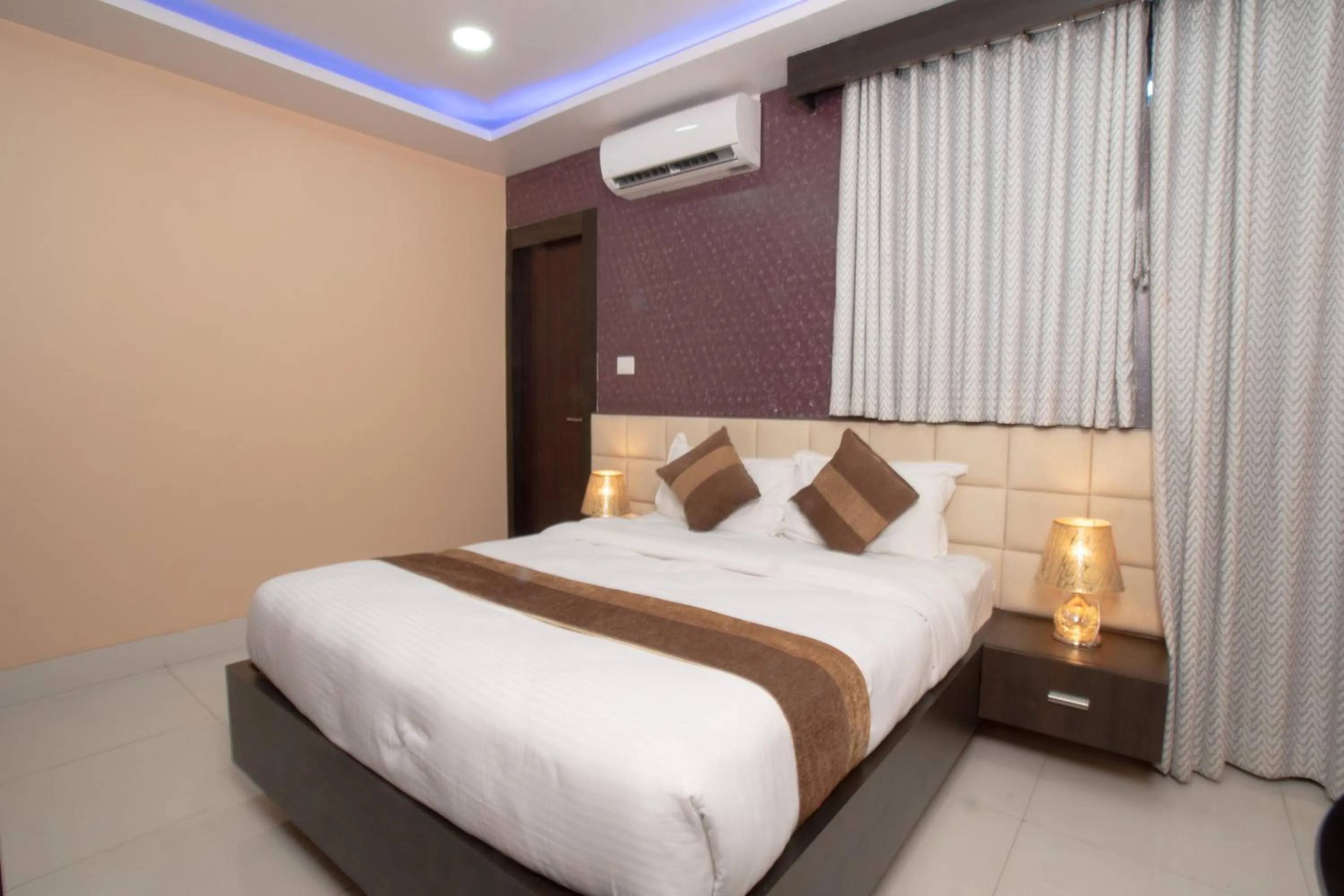 Bedroom, Bed in Annapurna Hotel