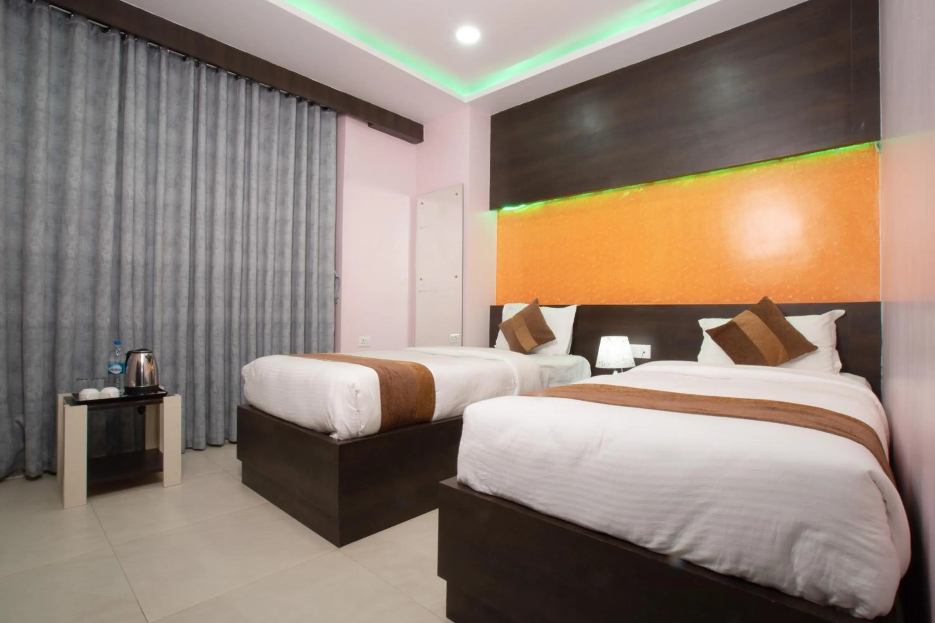 Bedroom, Bed in Annapurna Hotel