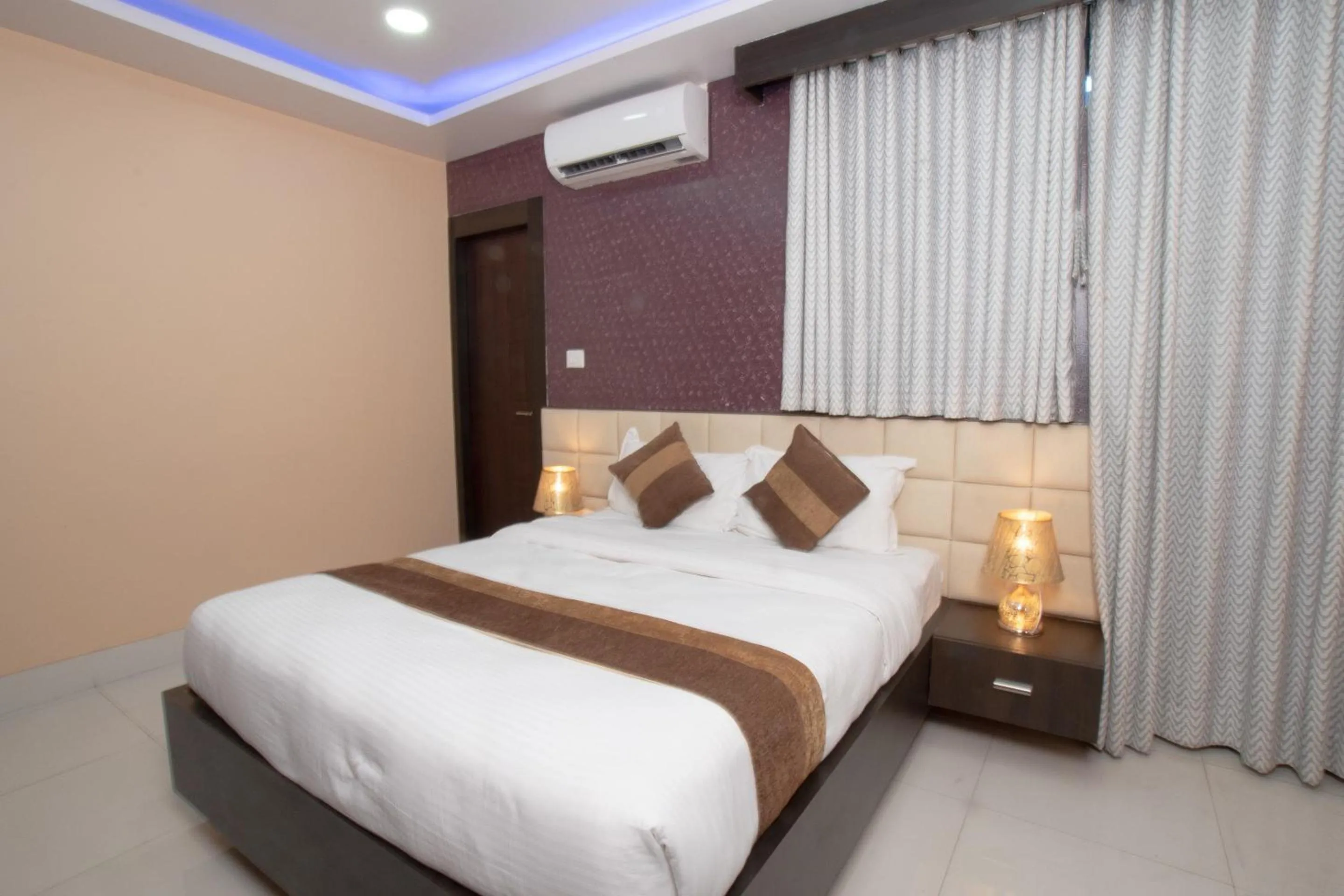 Bedroom, Bed in Annapurna Hotel