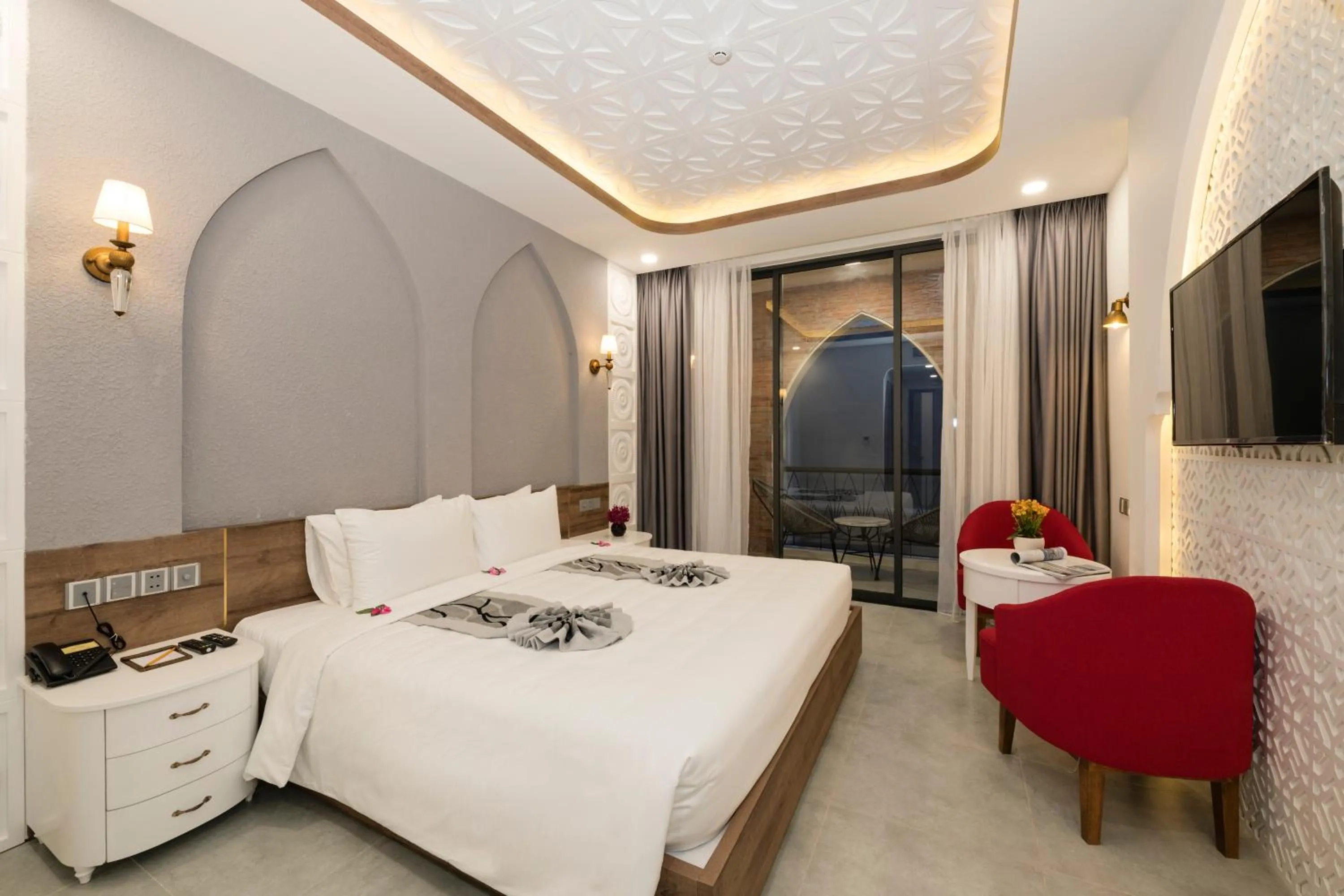 Bed in My Son Heritage Resort and Spa