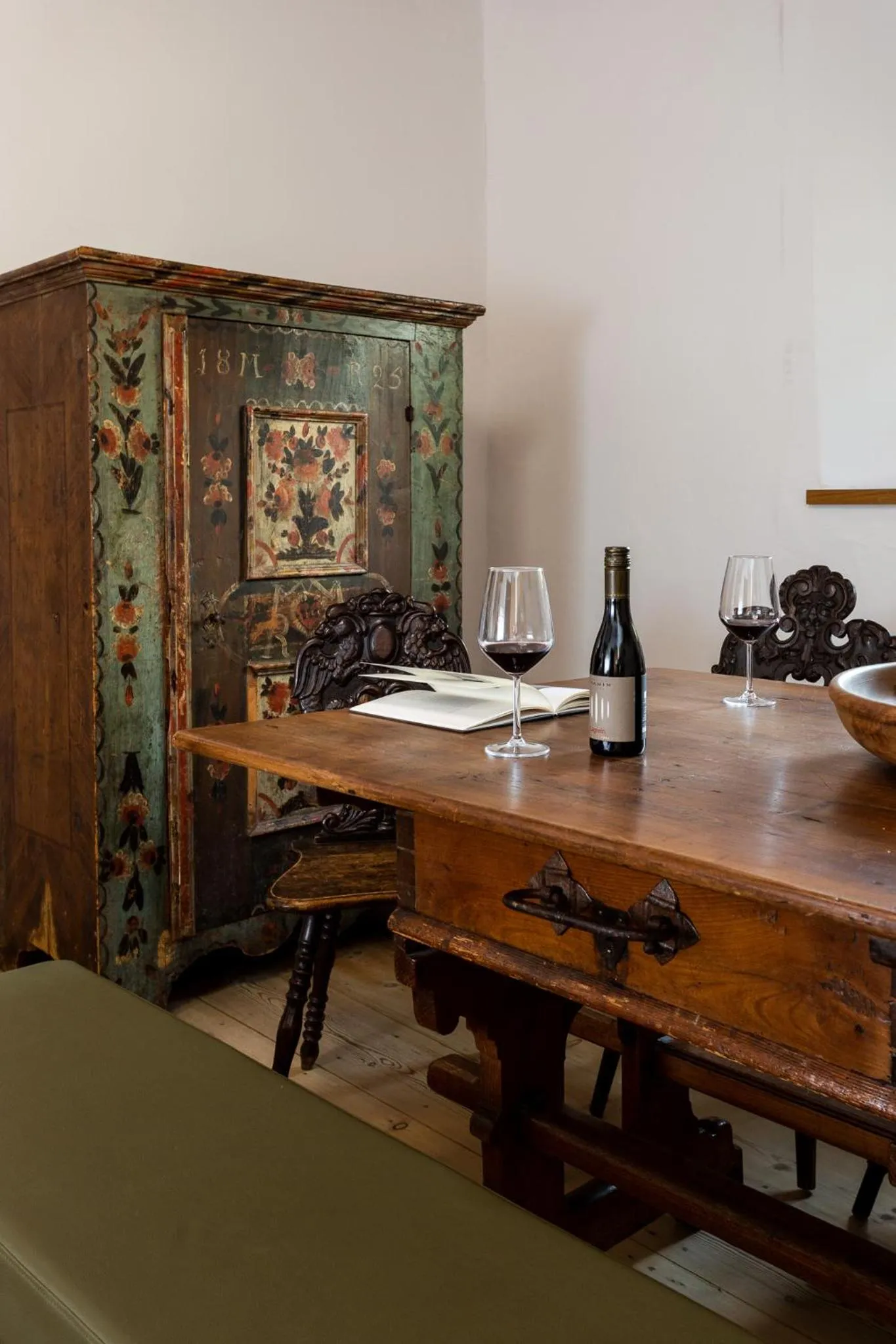 Dining area in Goldenstern Townhouse