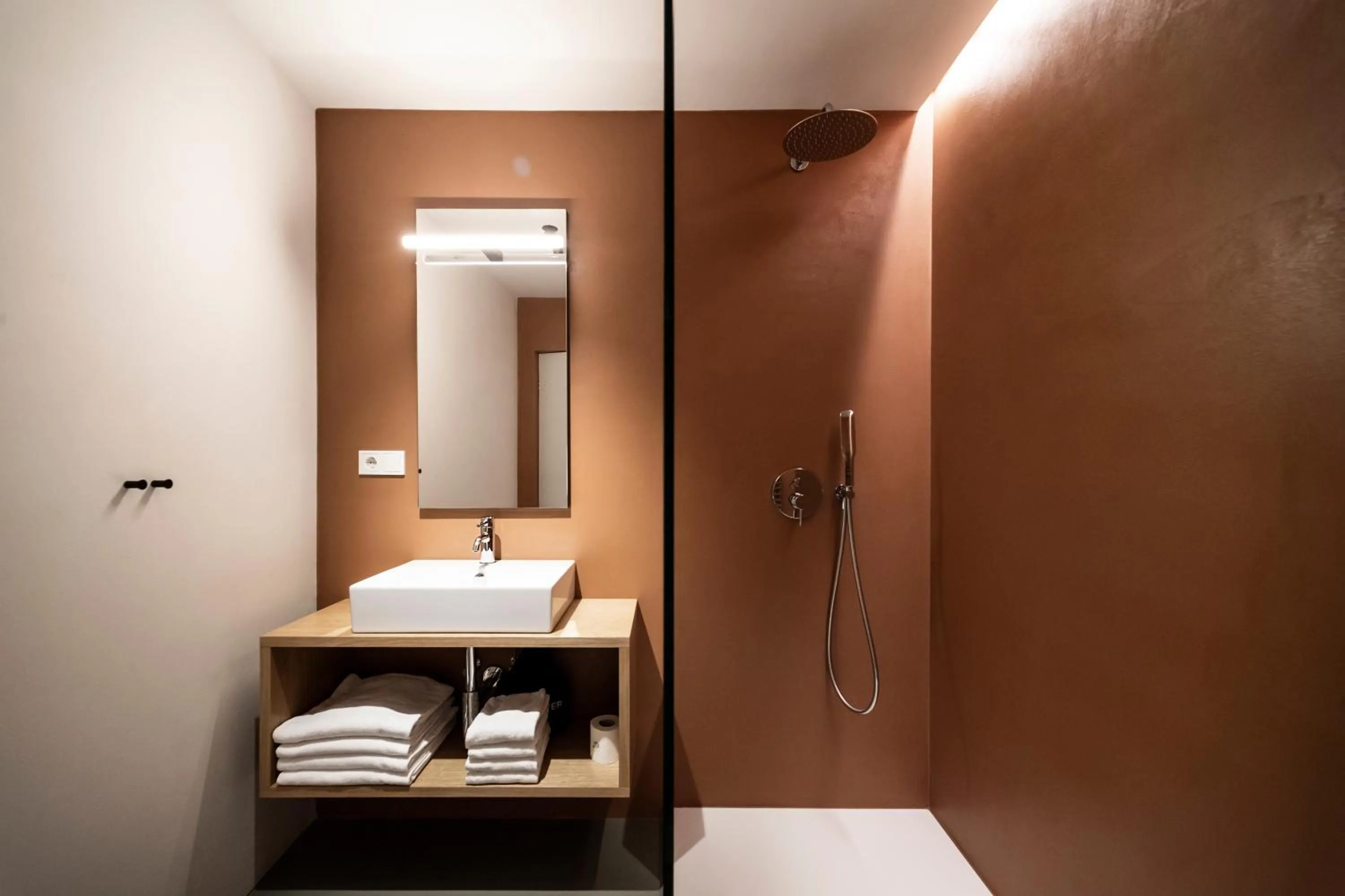 Shower in Goldenstern Townhouse