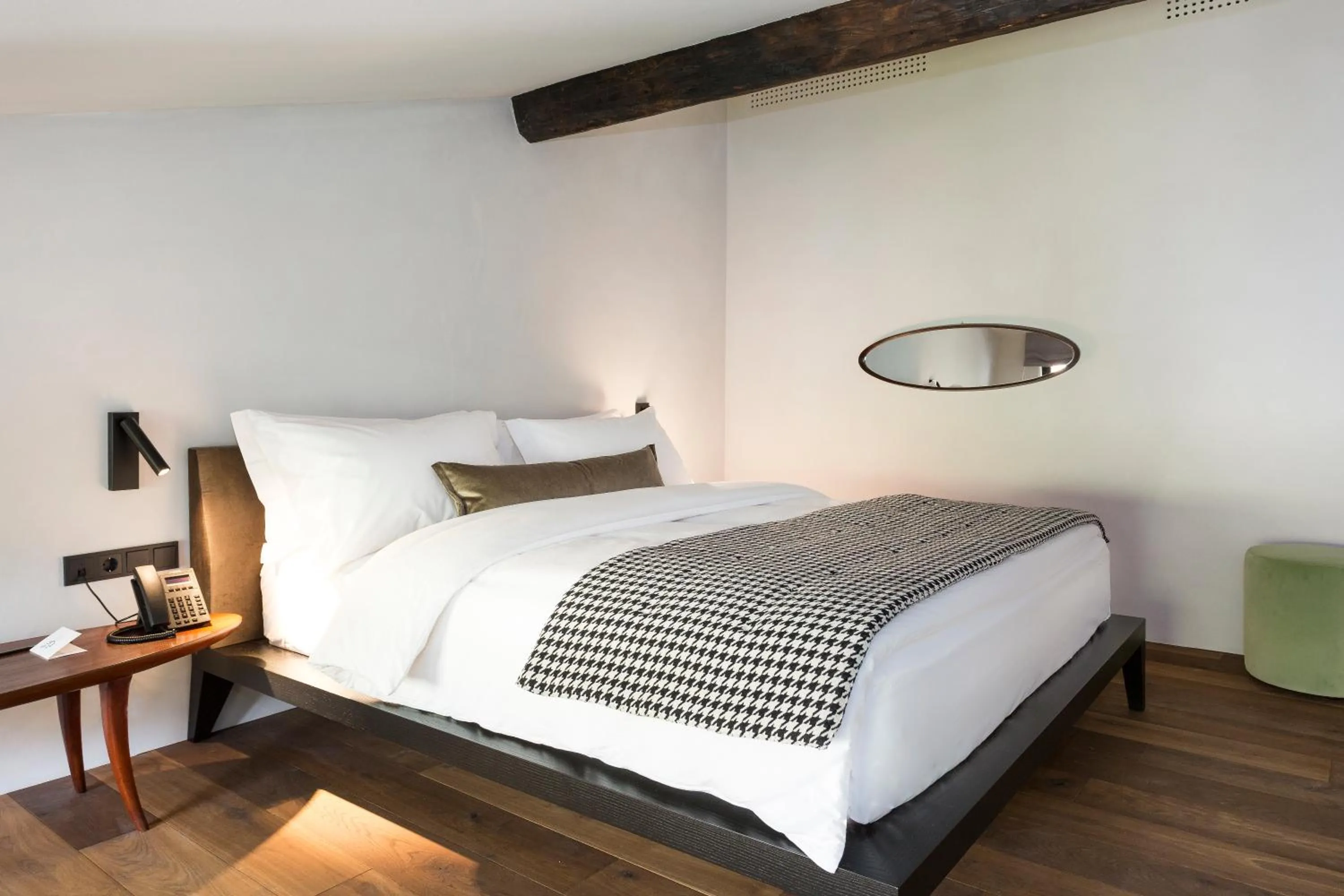 Bedroom, Bed in Goldenstern Townhouse