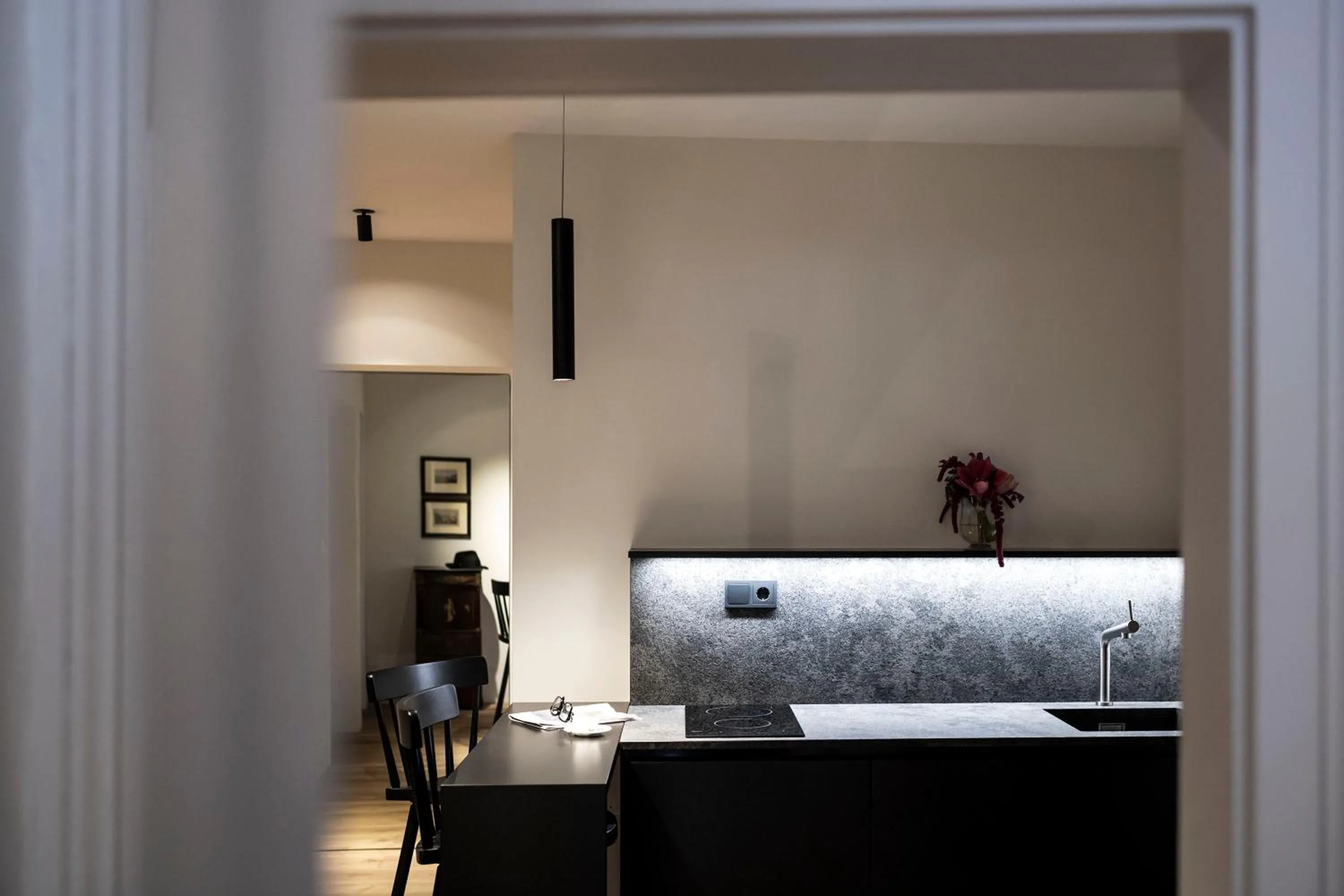 Photo of the whole room in Goldenstern Townhouse