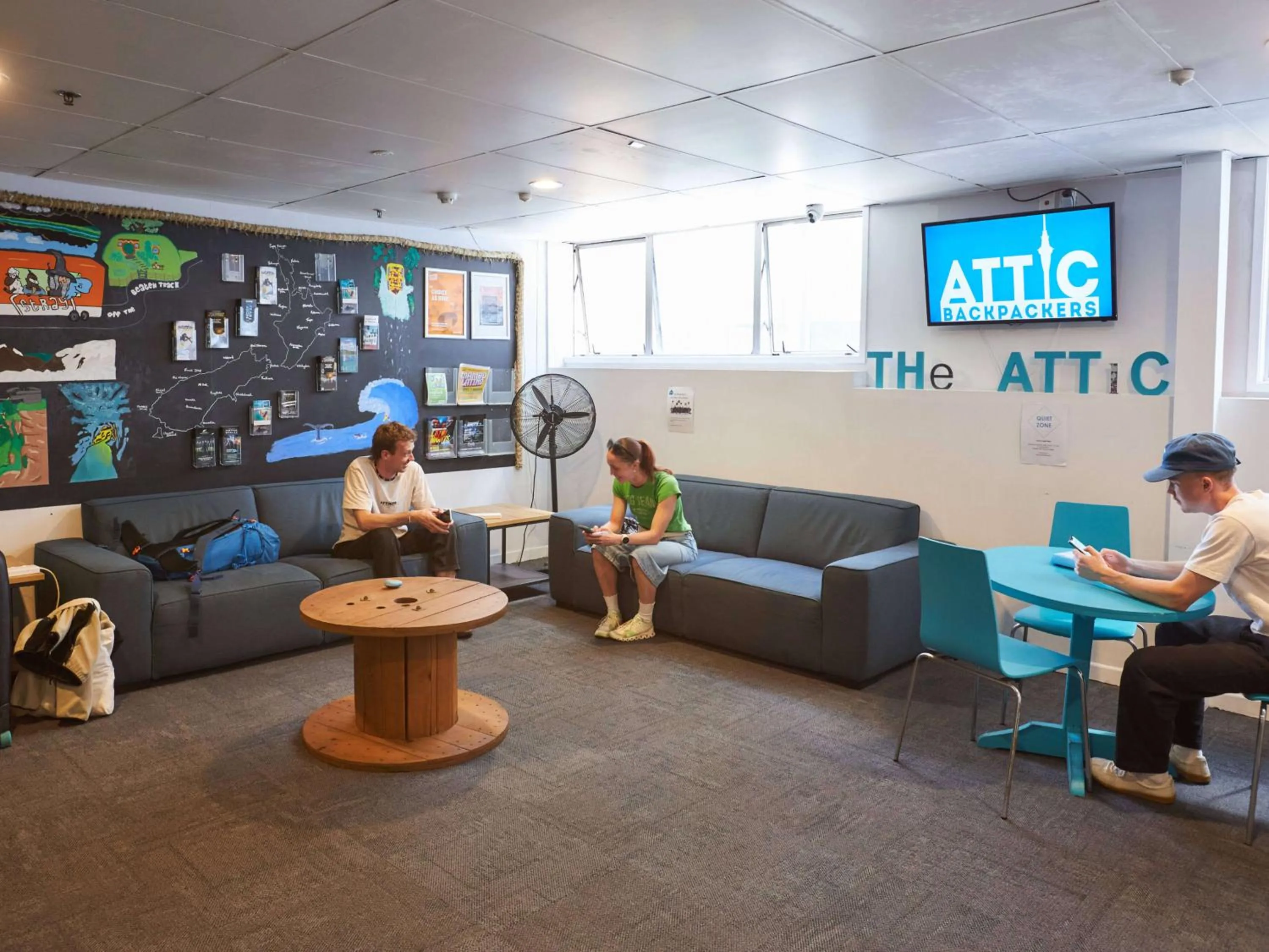 Lobby or reception in Attic Backpackers