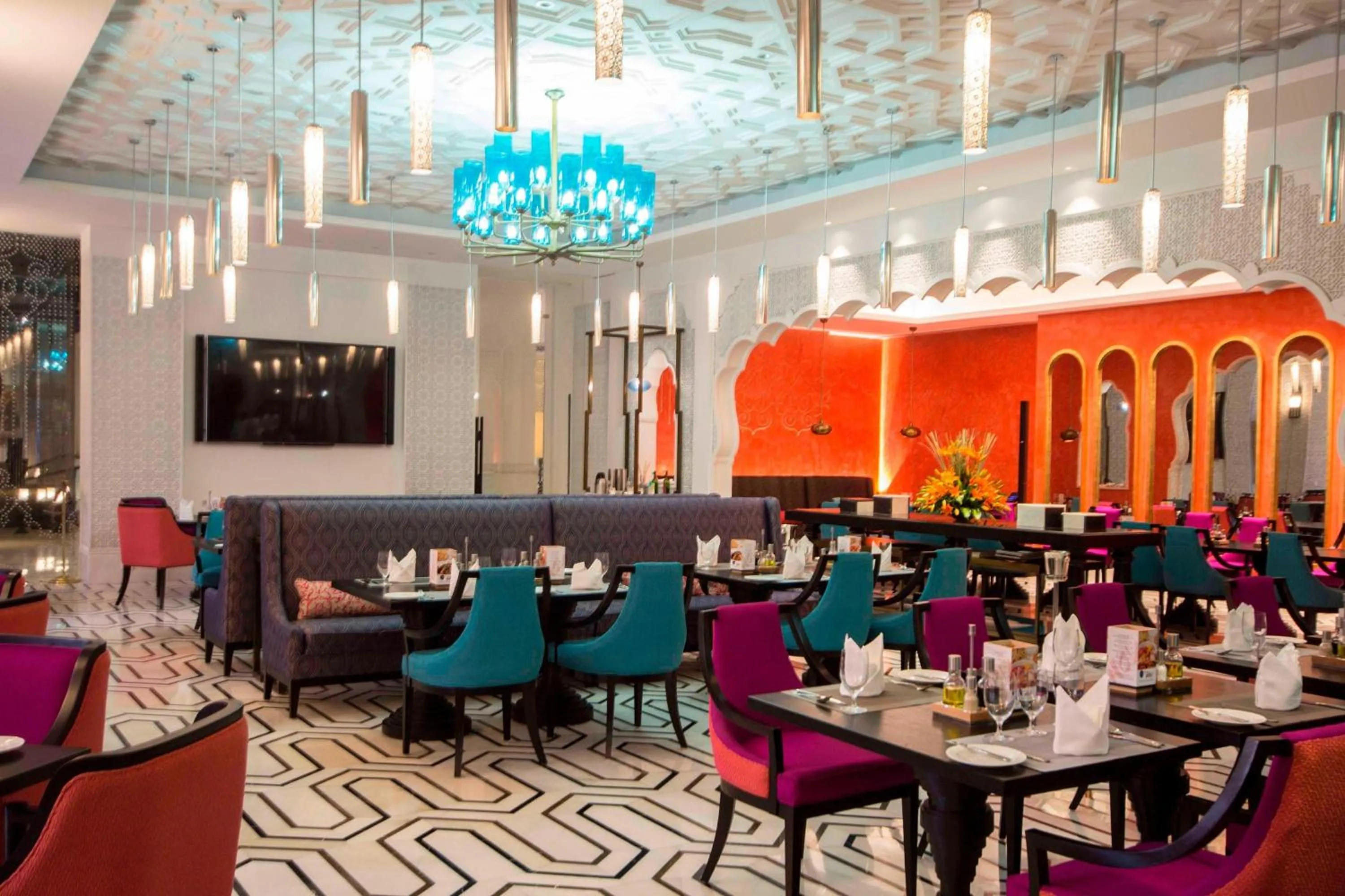 Restaurant/places to eat in ITC Rajputana, a Luxury Collection Hotel, Jaipur