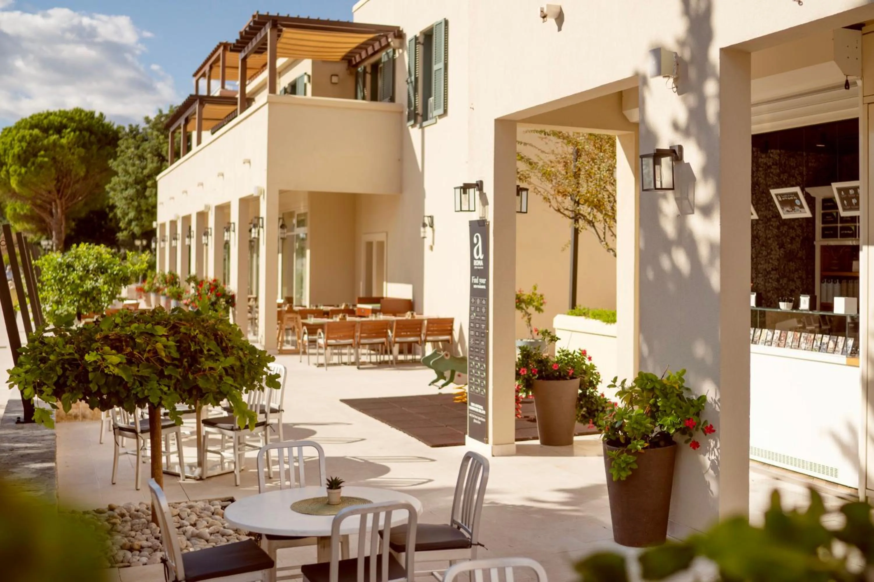 Restaurant/places to eat in Sun Gardens Dubrovnik