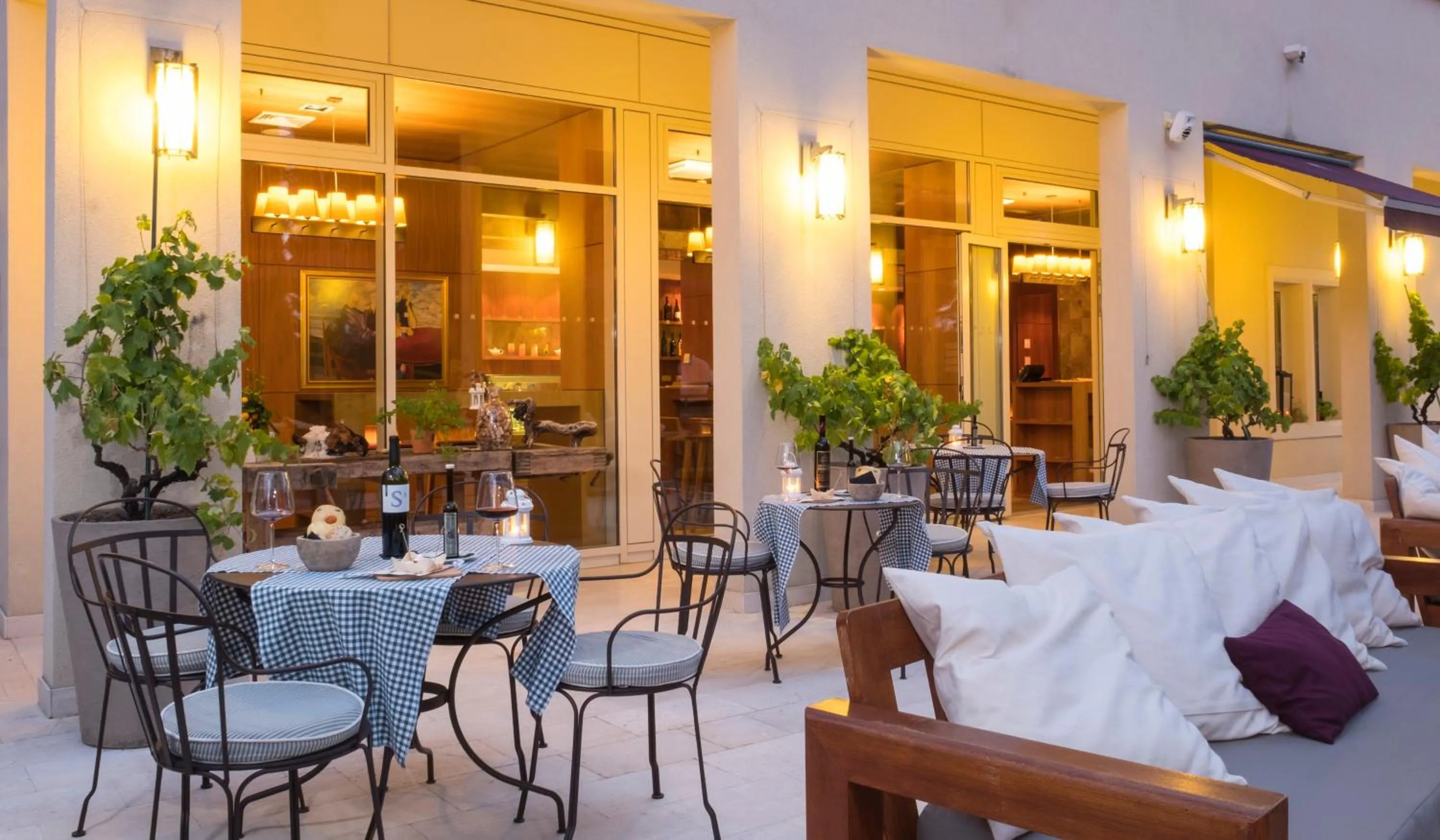 Restaurant/places to eat in Sun Gardens Dubrovnik