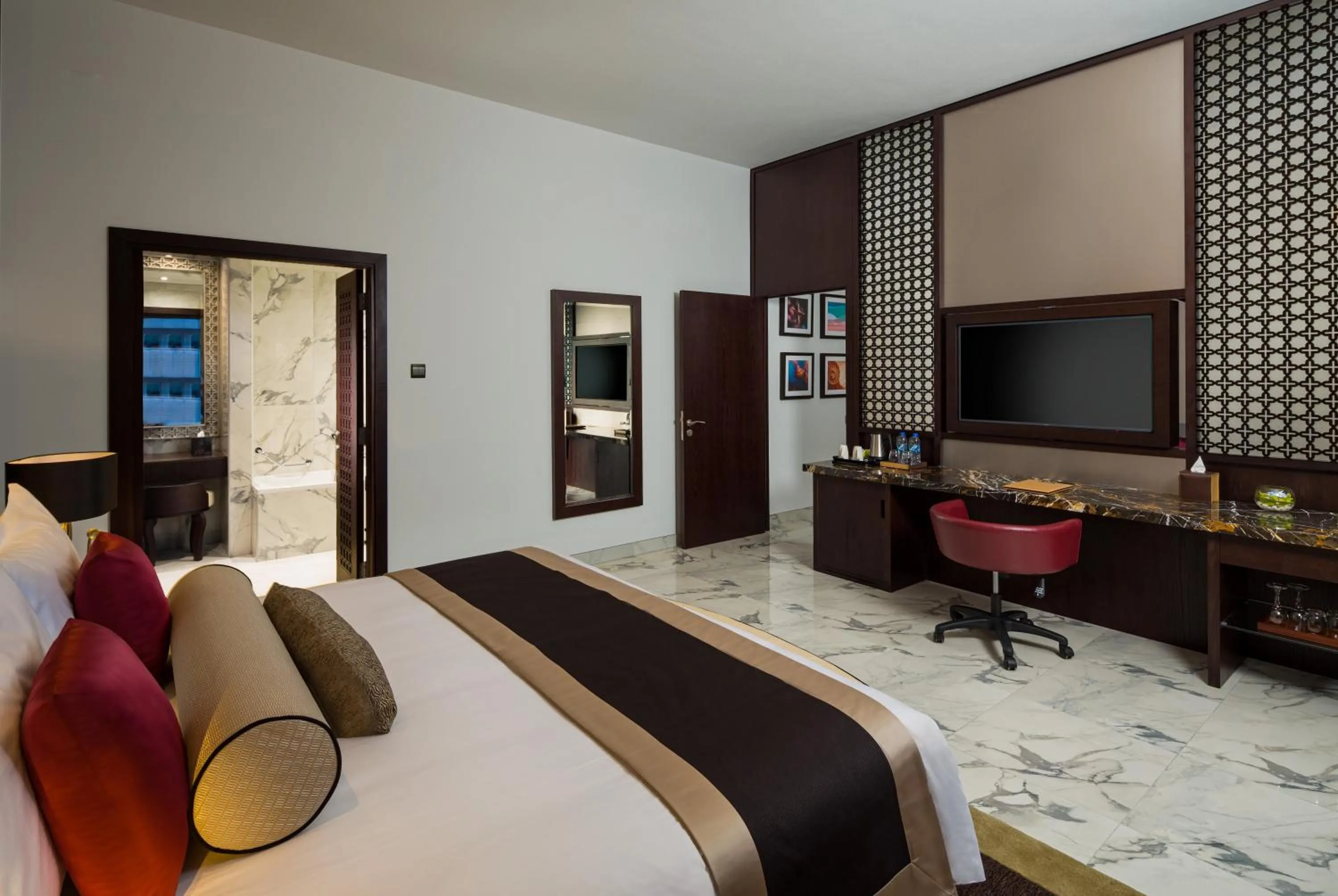 TV and multimedia, Bed in Millennium Place Dubai Marina