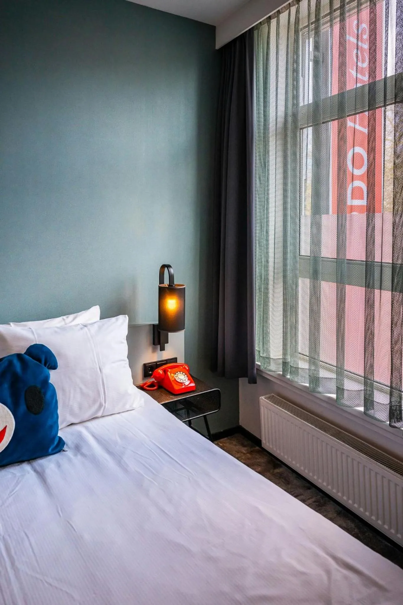 Photo of the whole room, Bed in Leonardo Hotel Amsterdam Leidse Square