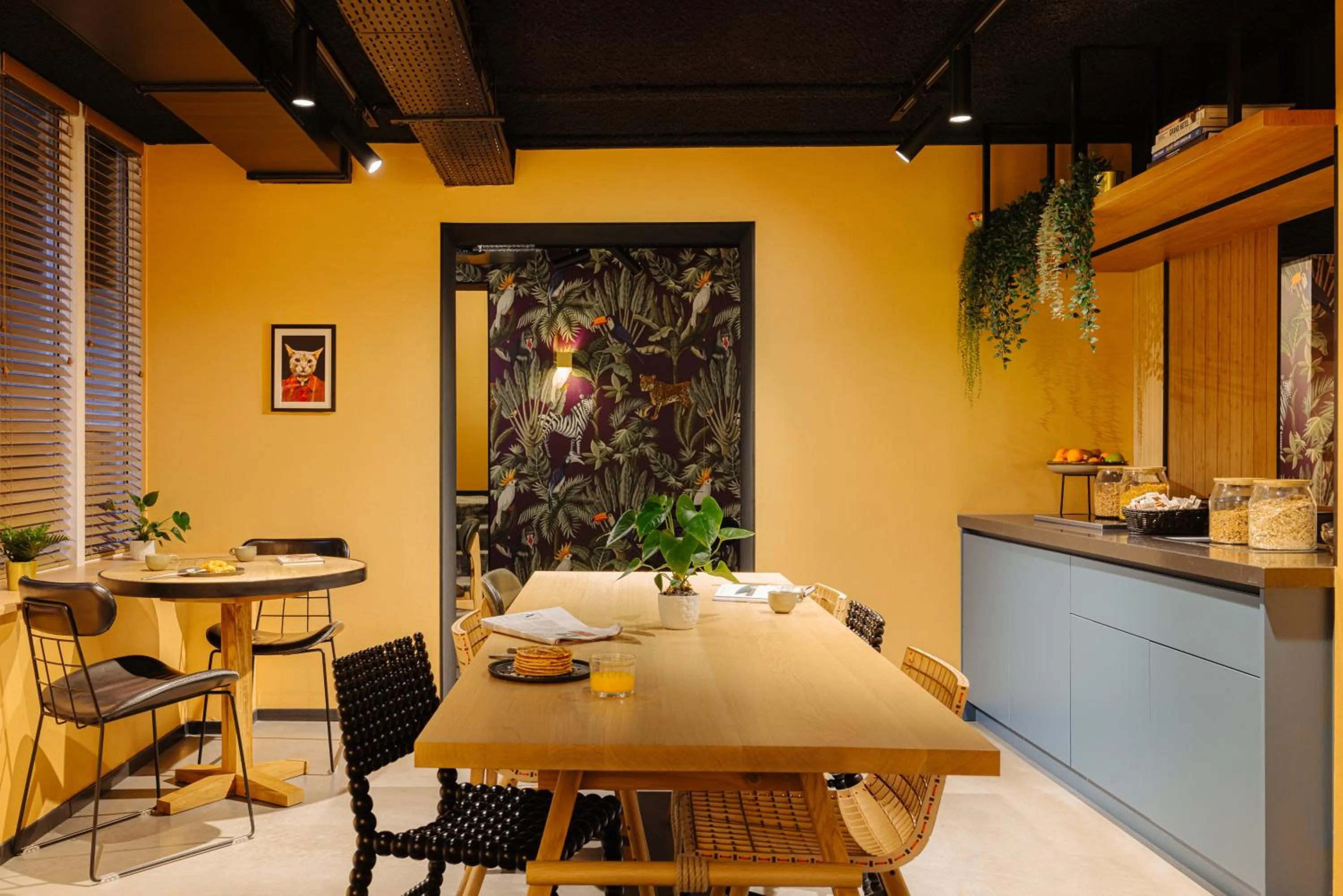 Breakfast in Leonardo Hotel Amsterdam Leidse Square