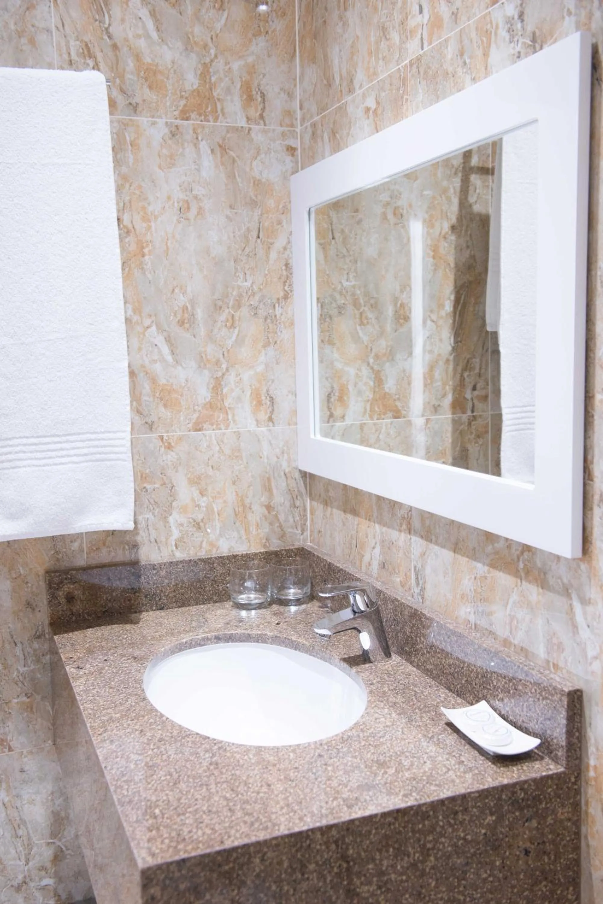 Bathroom in Britannia Hotel