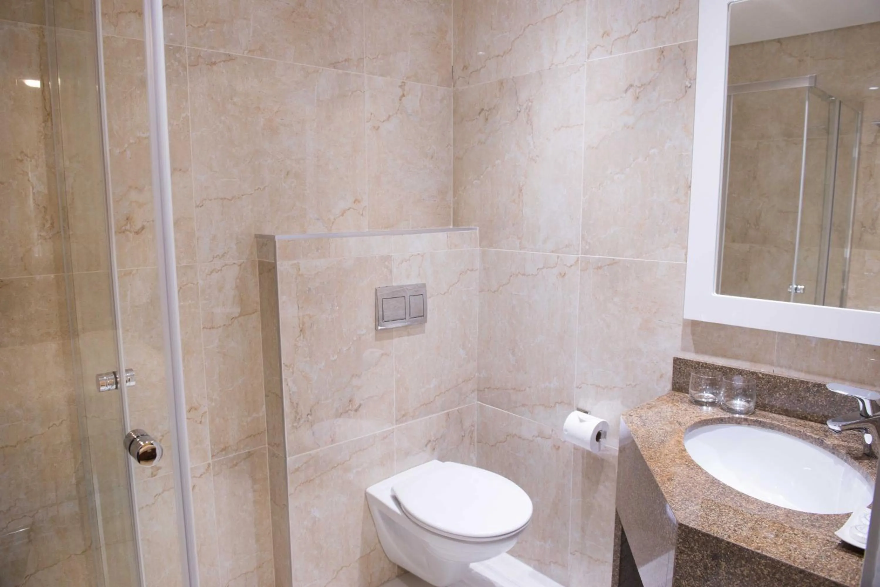 Bathroom in Britannia Hotel