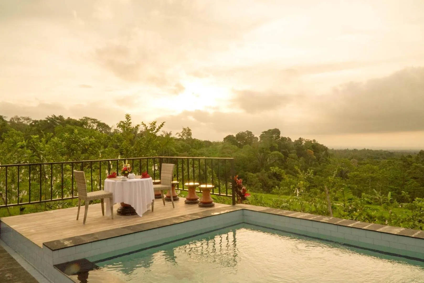 Balcony/Terrace in Dukuh Baturan Villa