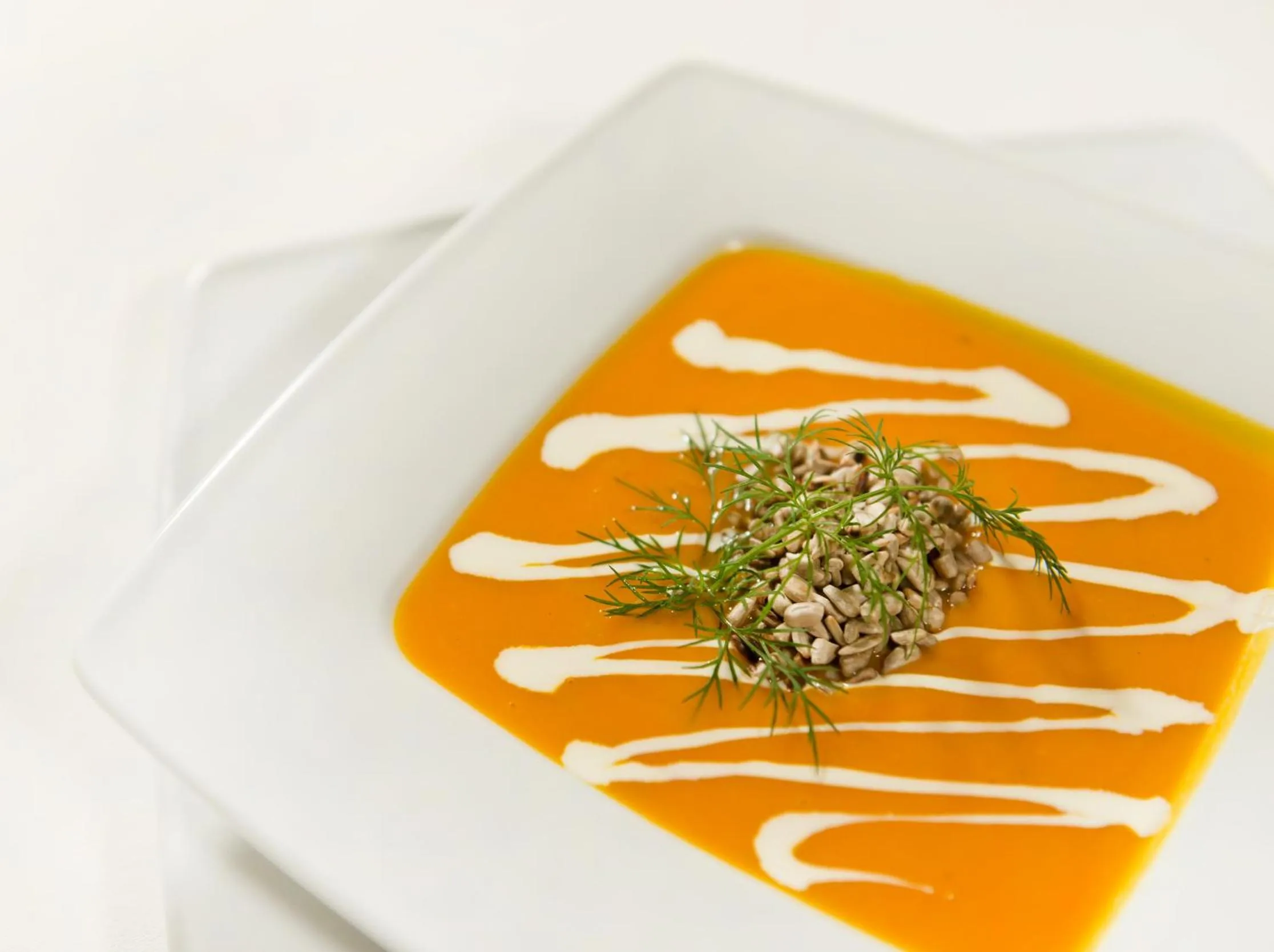 Restaurant/places to eat in Hotel Patriot