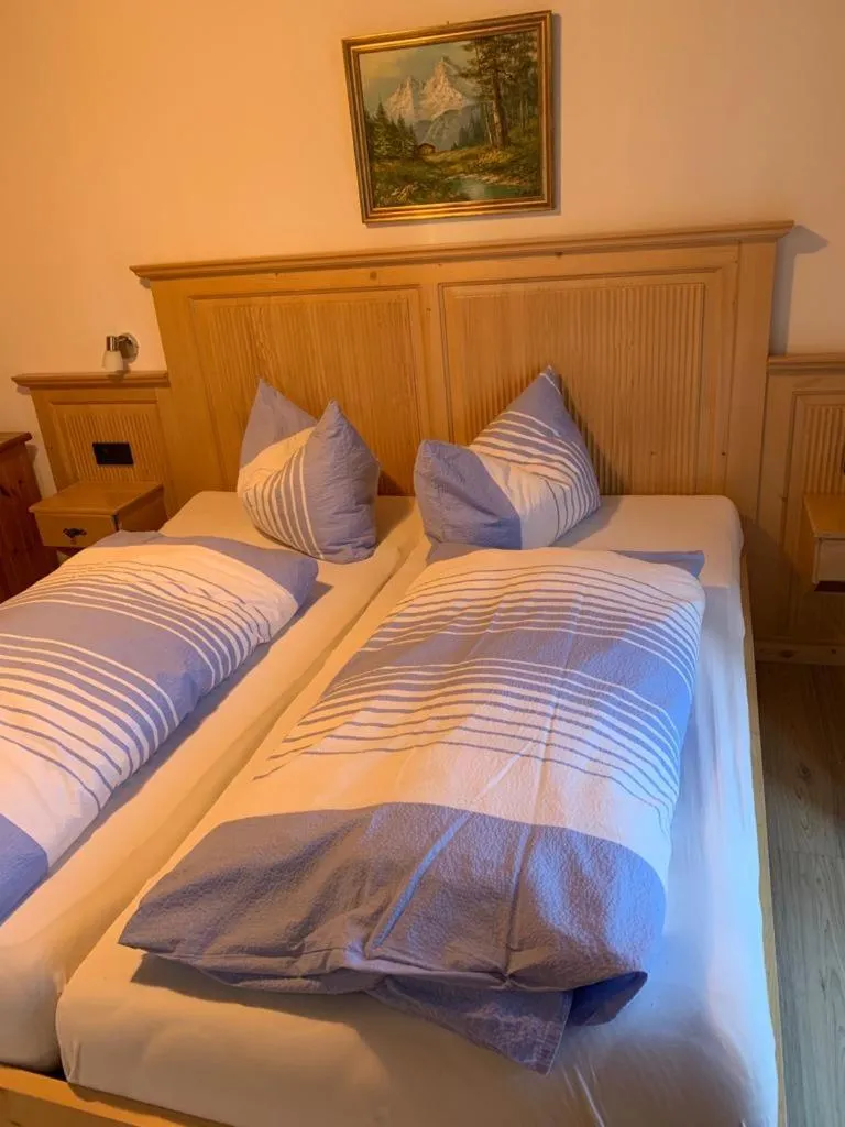 Bedroom, Bed in Gästehaus Brigitte