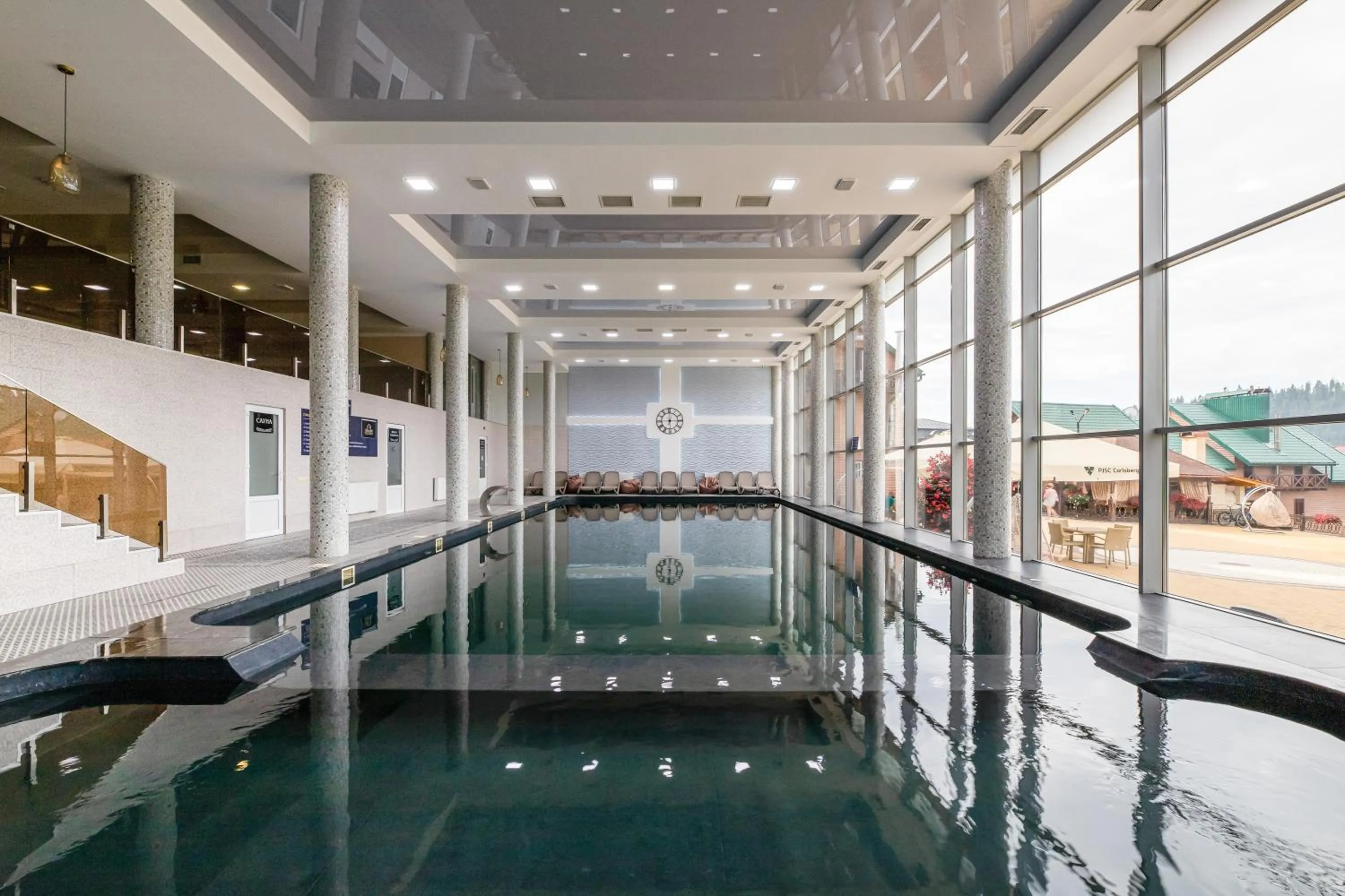 Swimming pool in Hotel Podgorie Spa