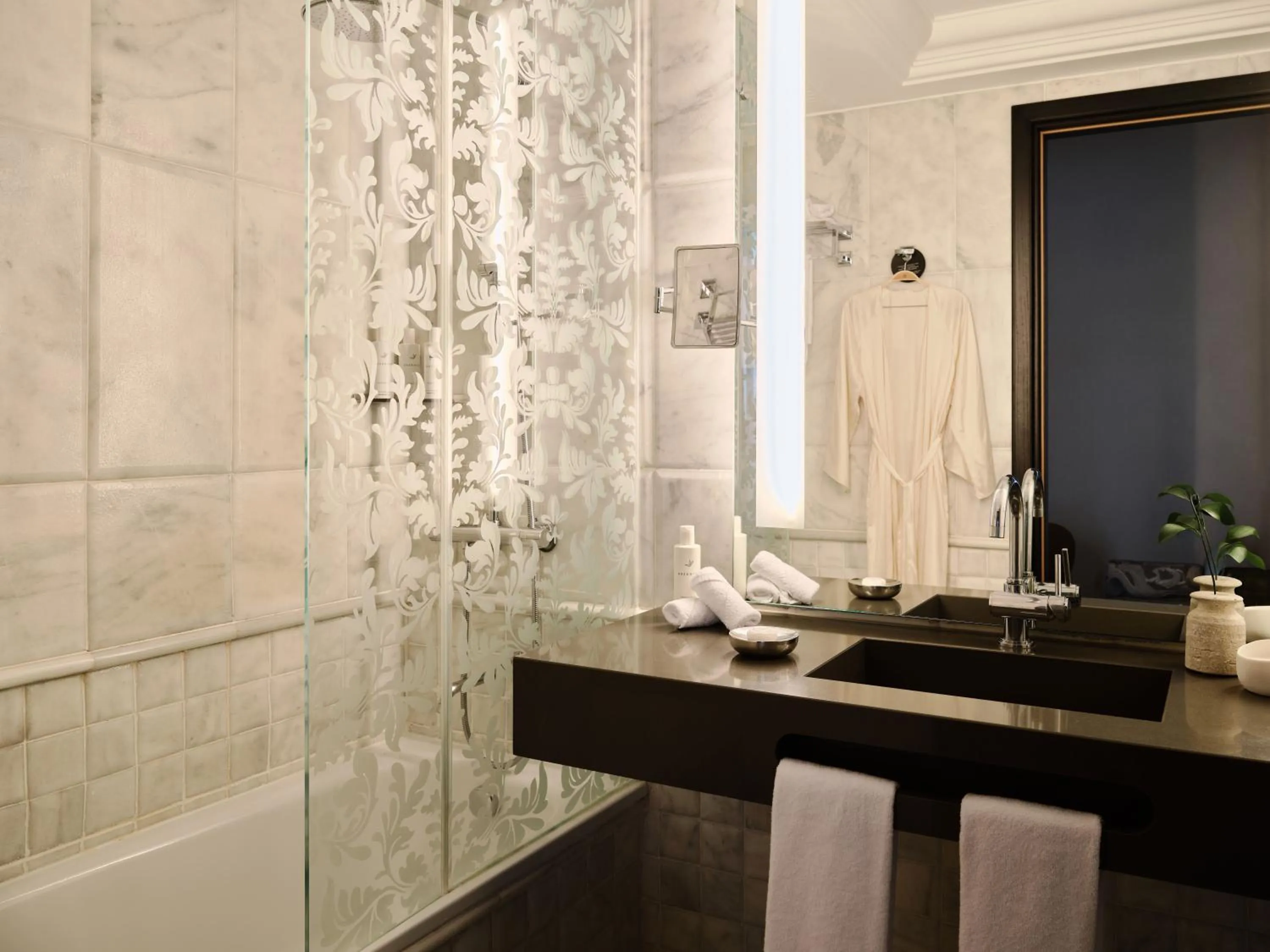 Bathroom in Hotel Único Madrid, Small Luxury Hotels