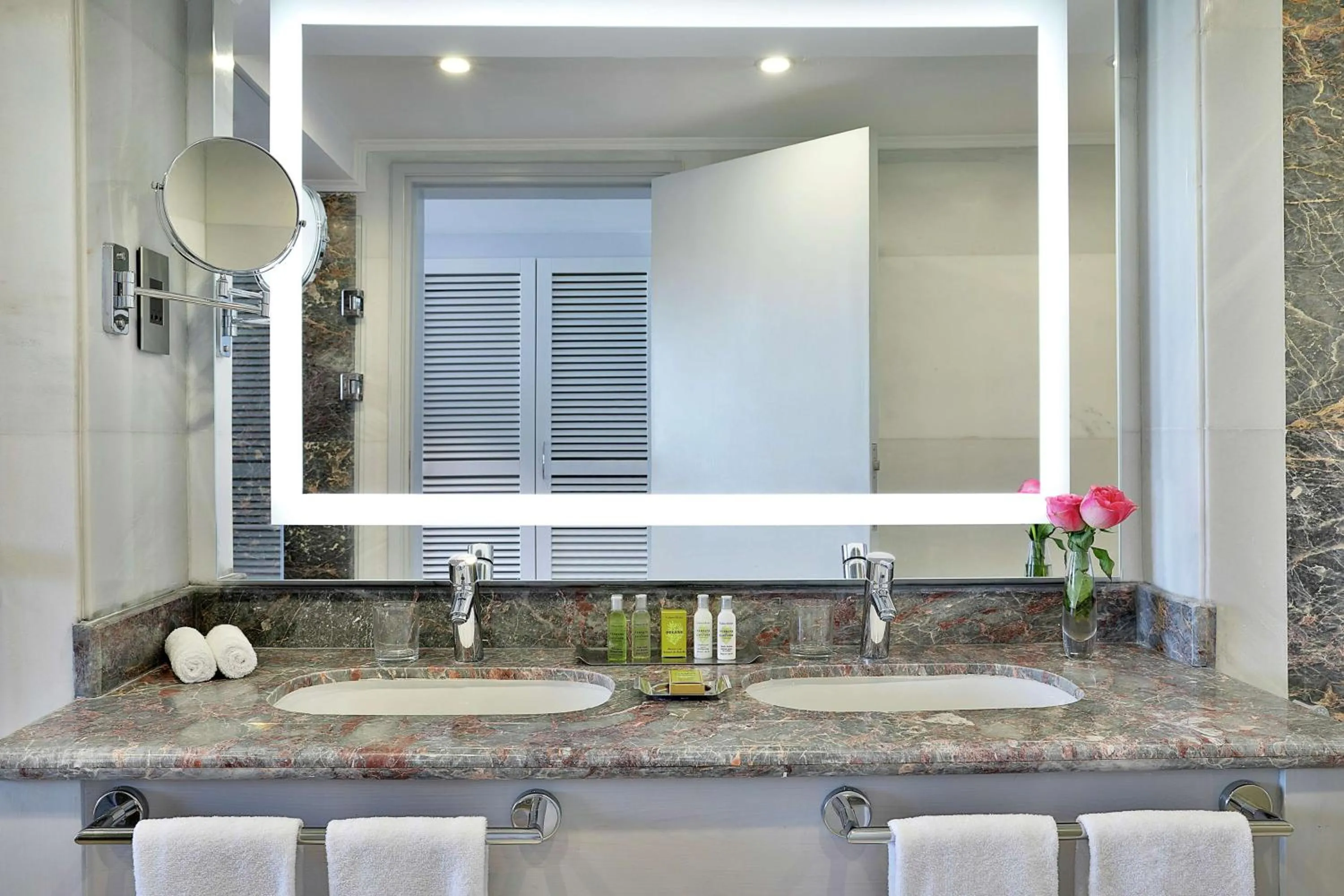 Bathroom in Hilton Hurghada Plaza Hotel