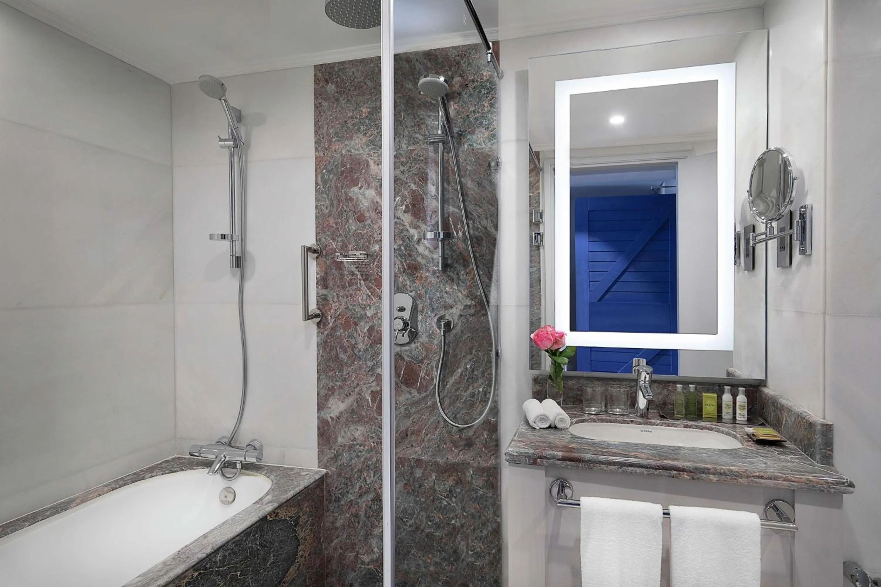 Toilet in Hilton Hurghada Plaza Hotel