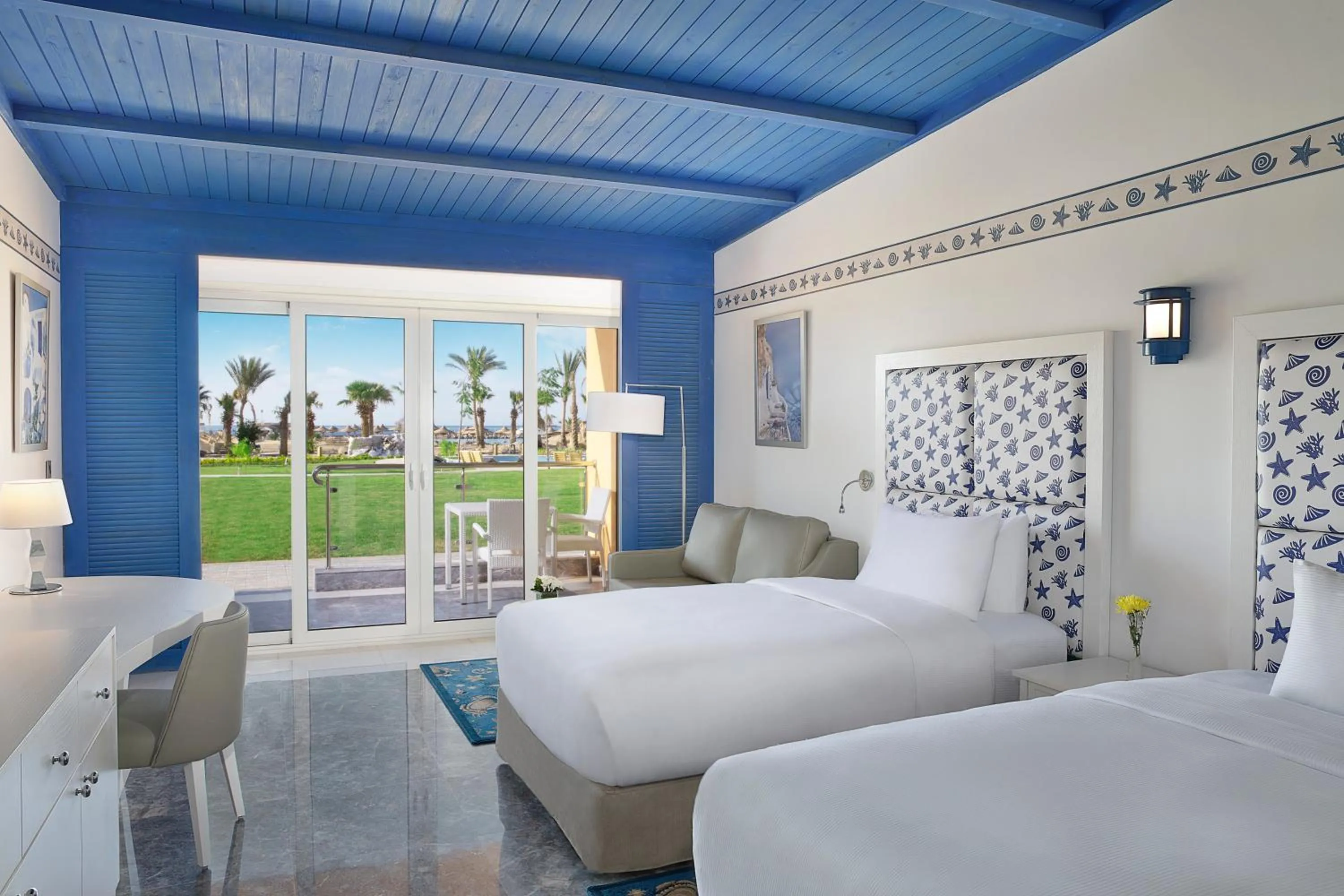 Bed in Hilton Hurghada Plaza Hotel