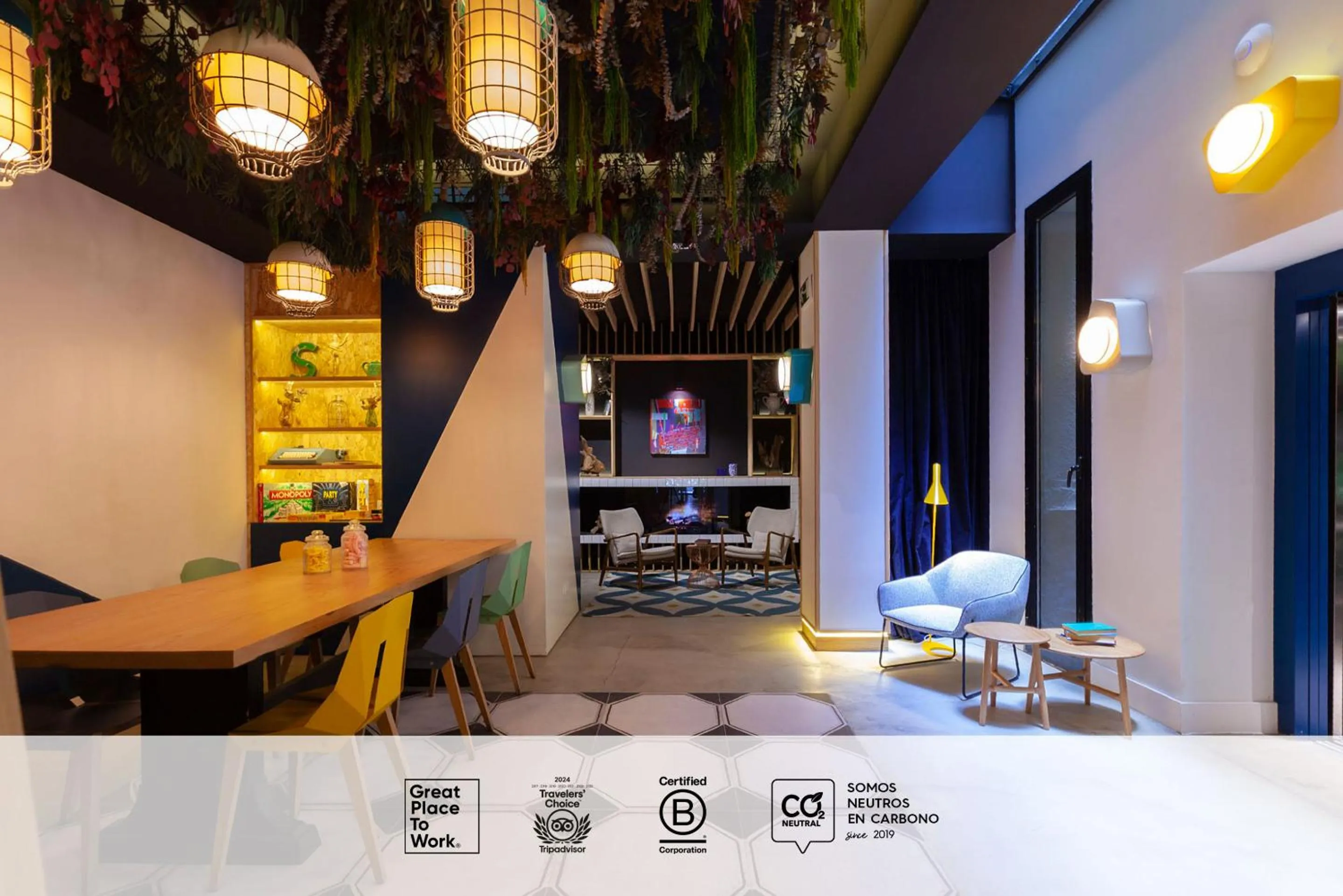 Seating area in SLEEP'N Atocha - B Corp Certified