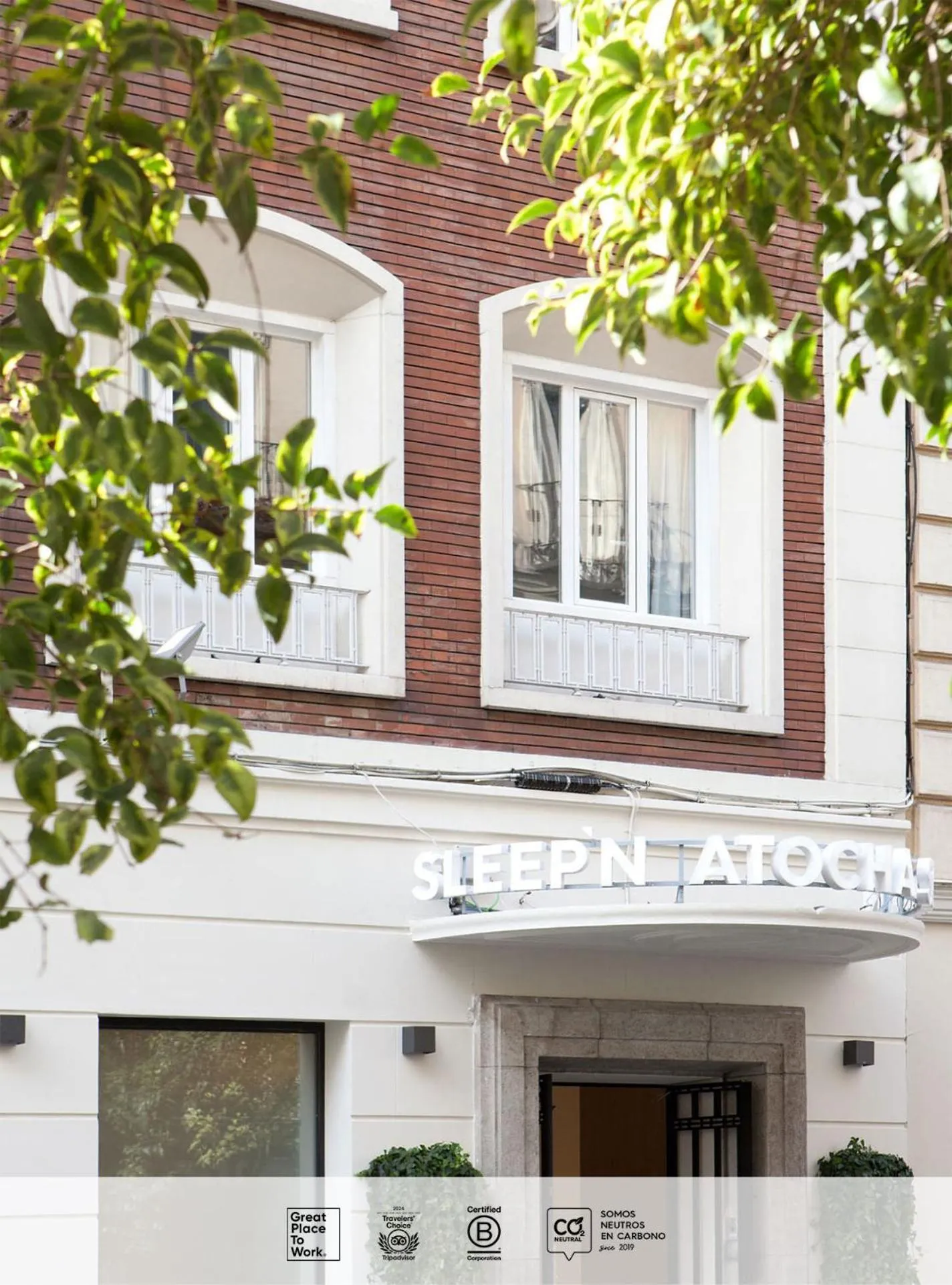 Property building in SLEEP'N Atocha - B Corp Certified