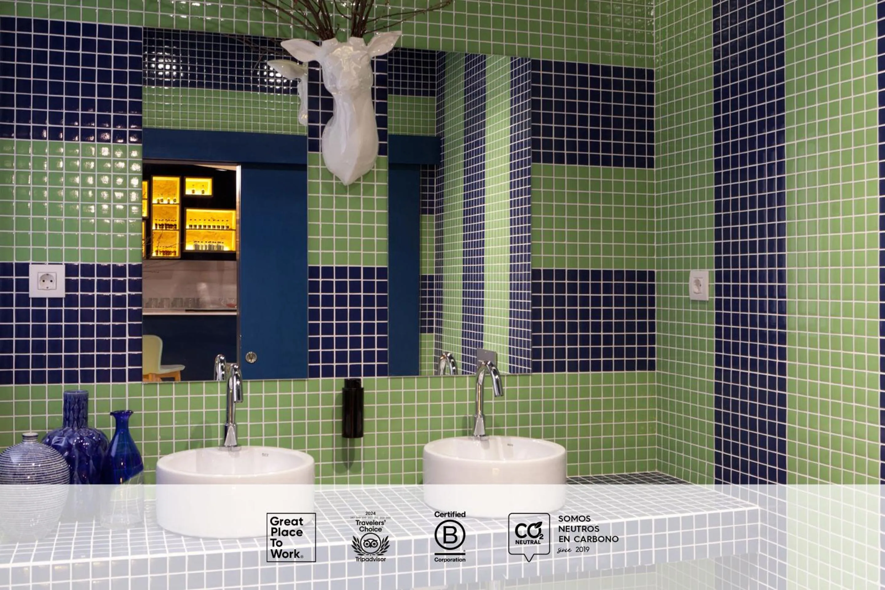 Bathroom in SLEEP'N Atocha - B Corp Certified