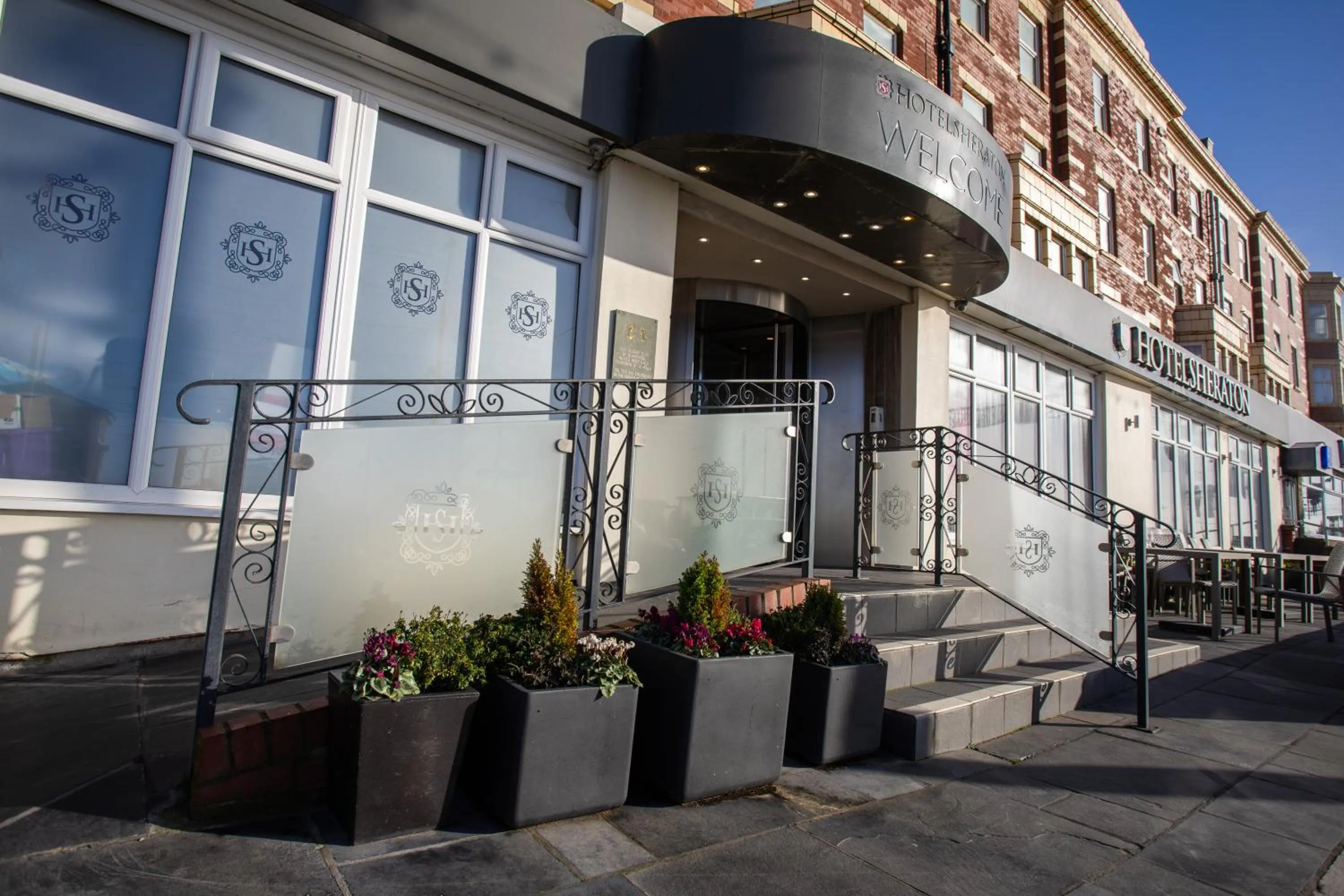 Facade/entrance in Hotel Sheraton