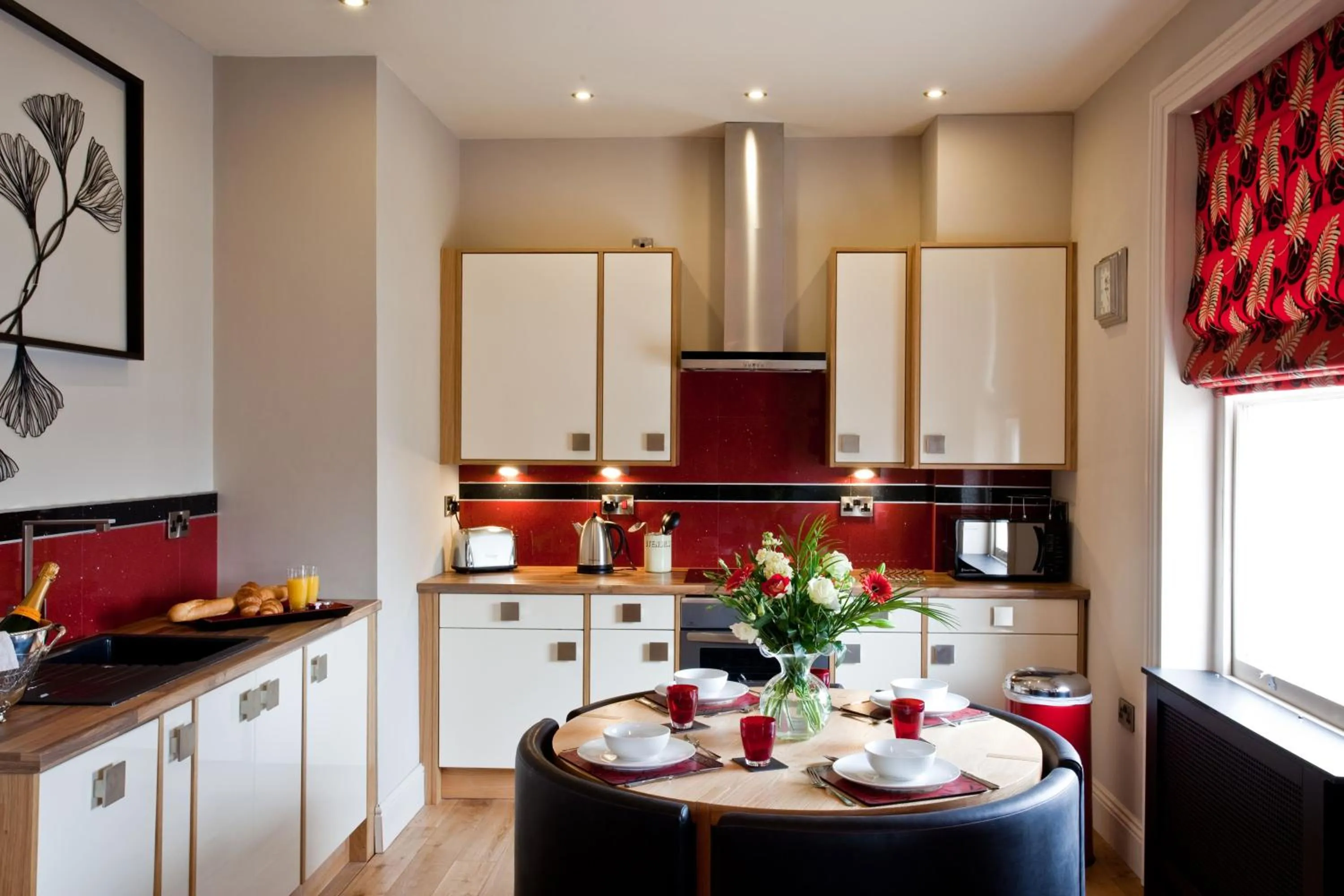 Dining area in Portland Apartments