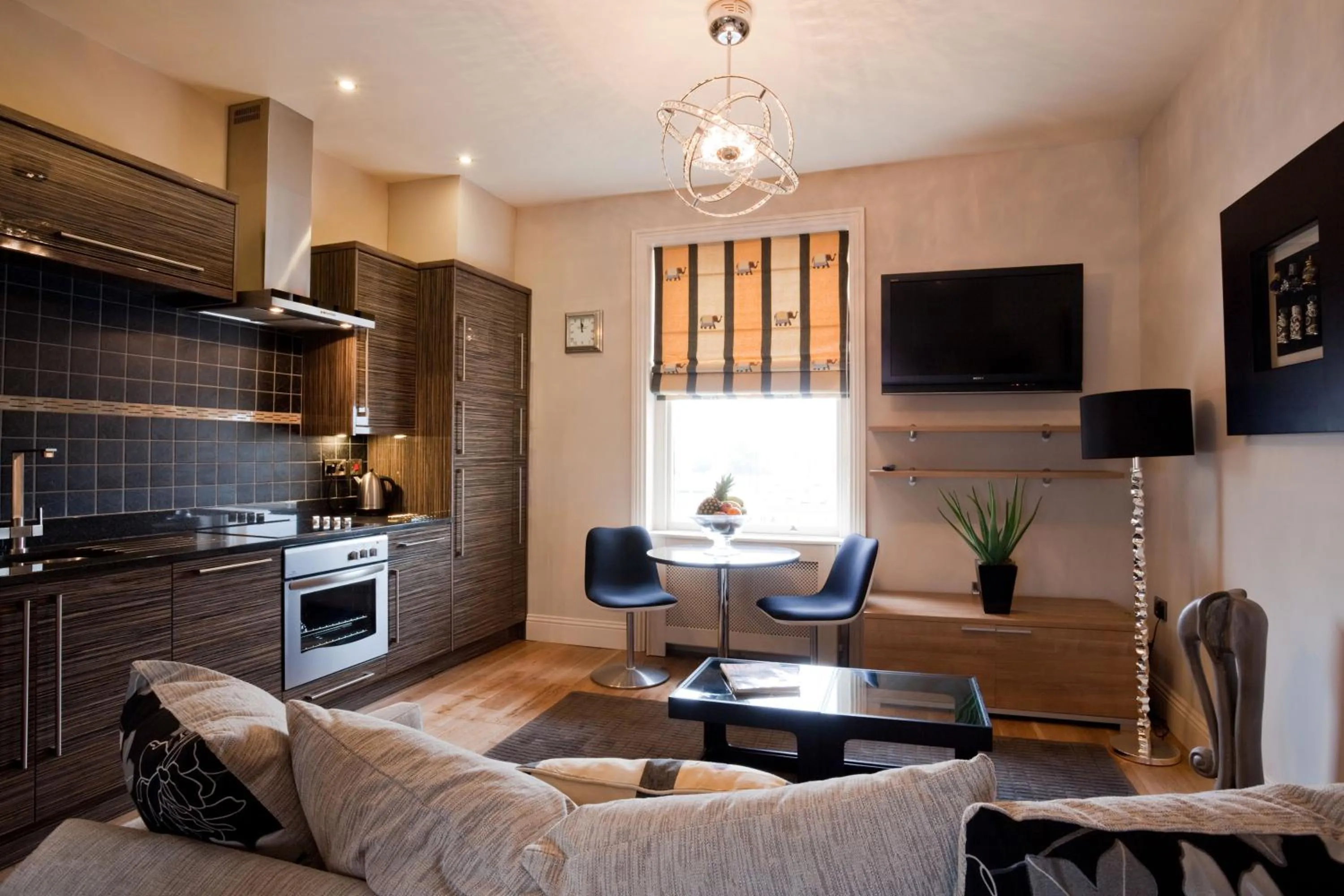 Photo of the whole room in Portland Apartments