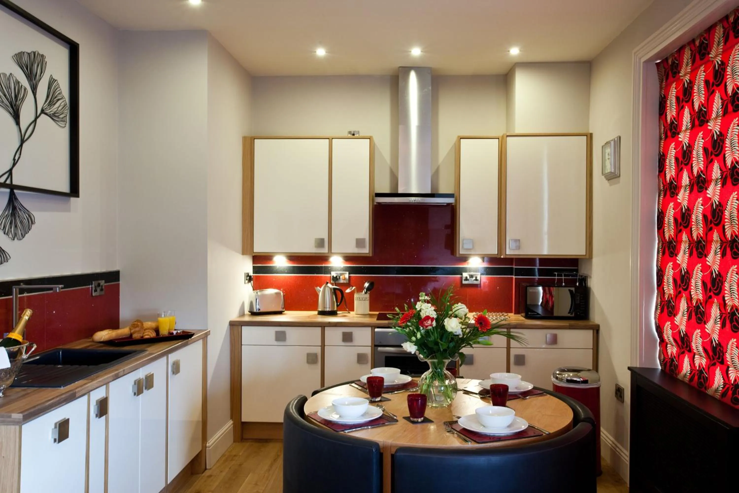Dining area in Portland Apartments