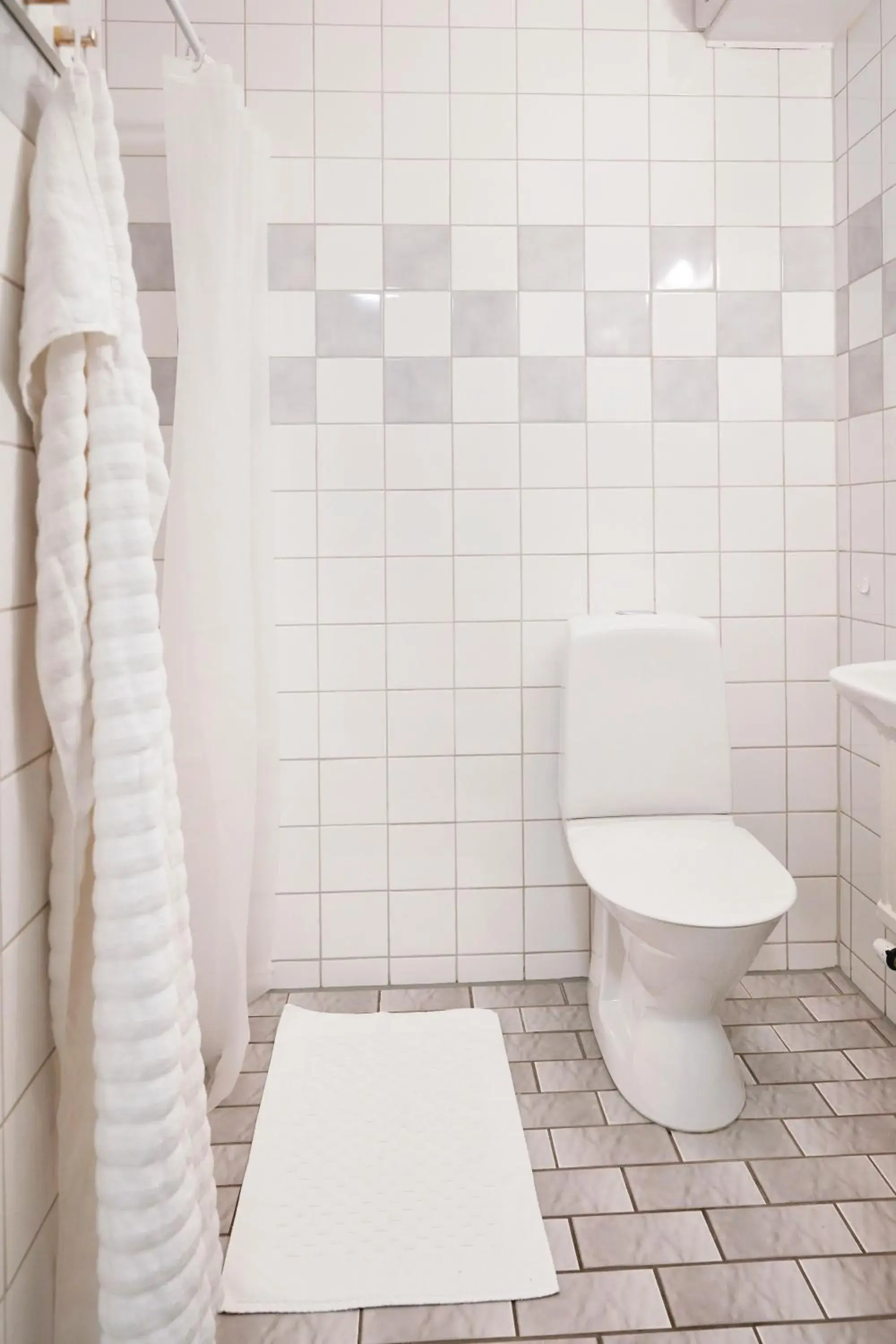 Quadruple Room in Hotell Vesterhavet Quadruple Room in Hotell Vesterhavet