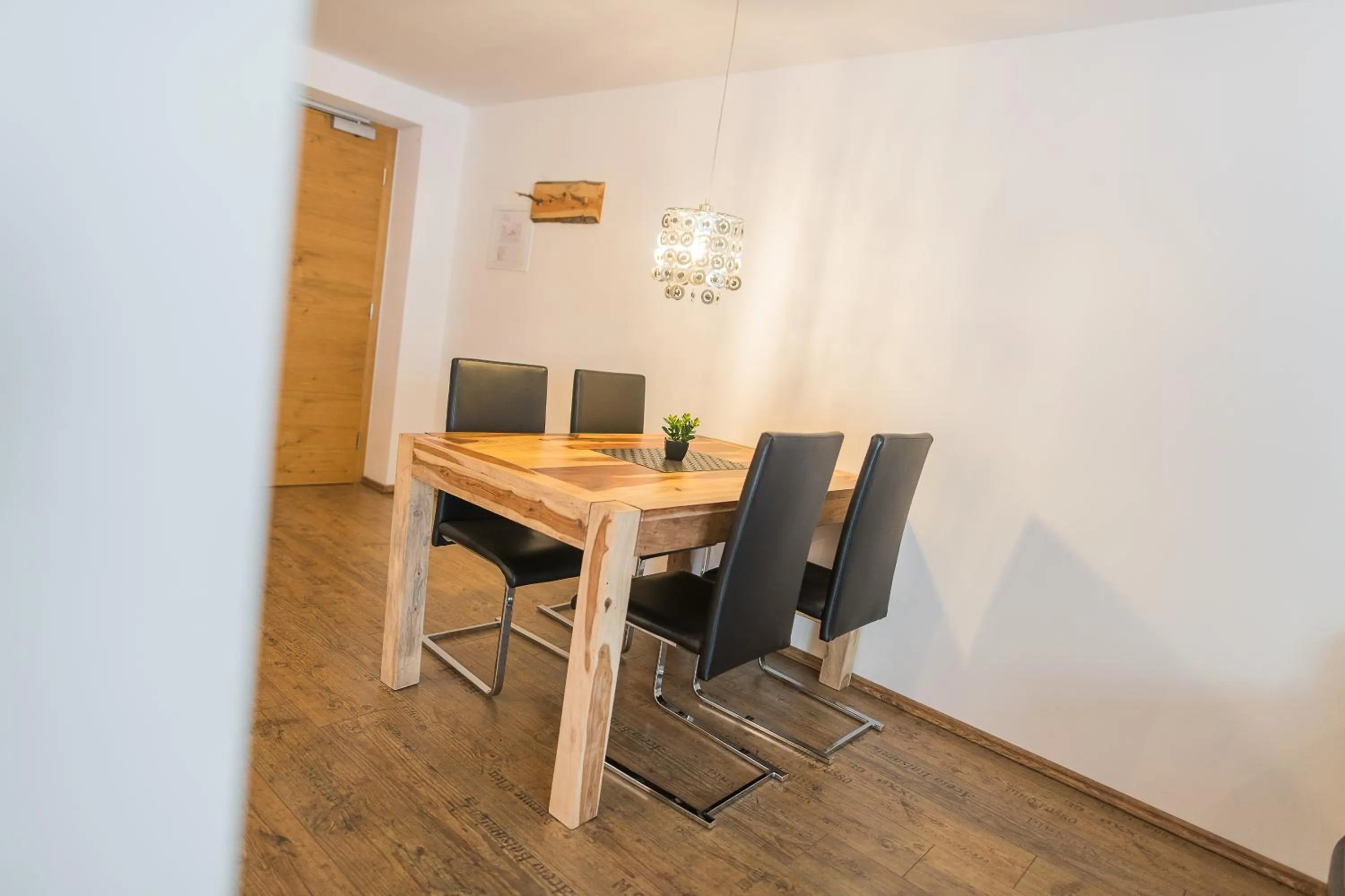 Seating area in Residence Martell Mountains