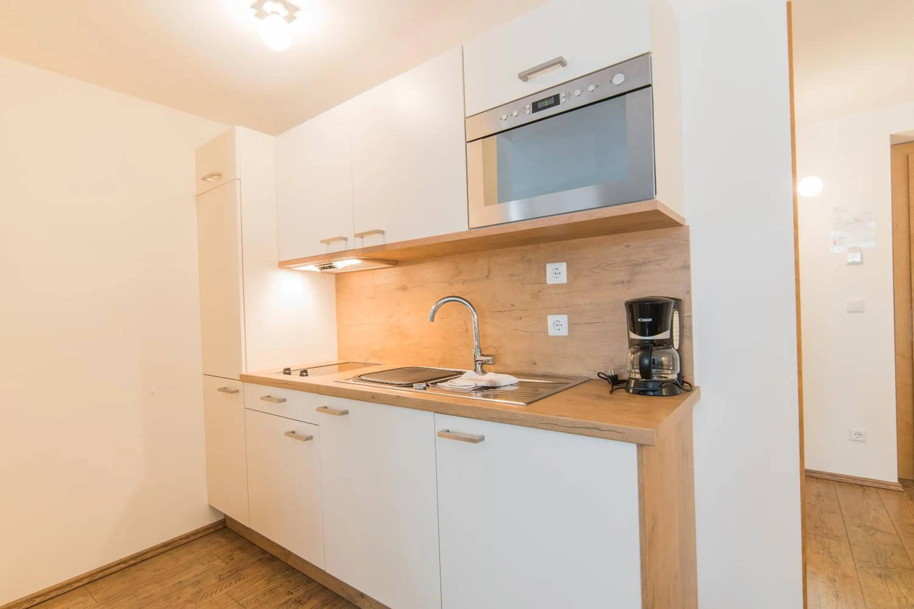 Coffee/tea facilities in Residence Martell Mountains