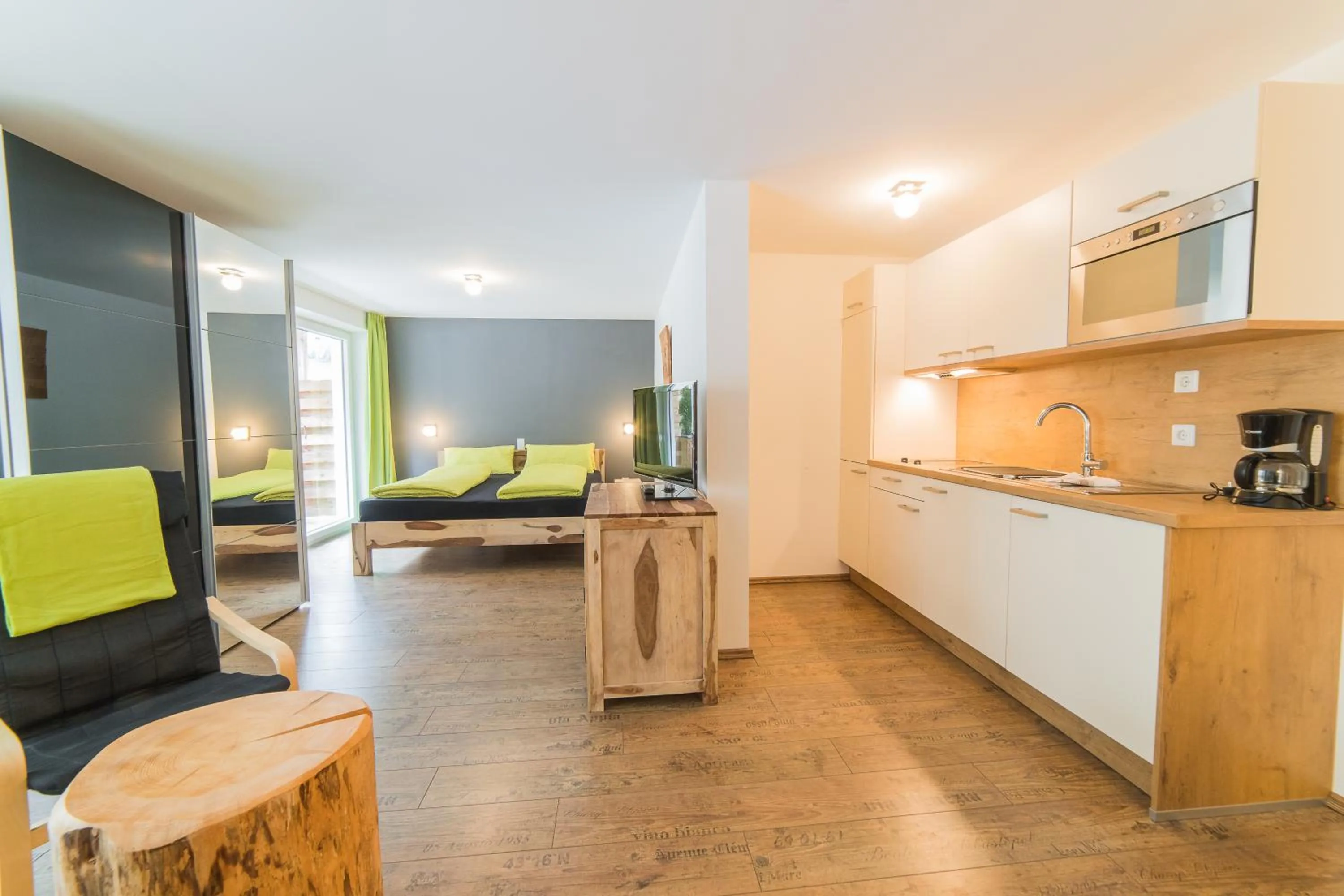 Coffee/tea facilities in Residence Martell Mountains