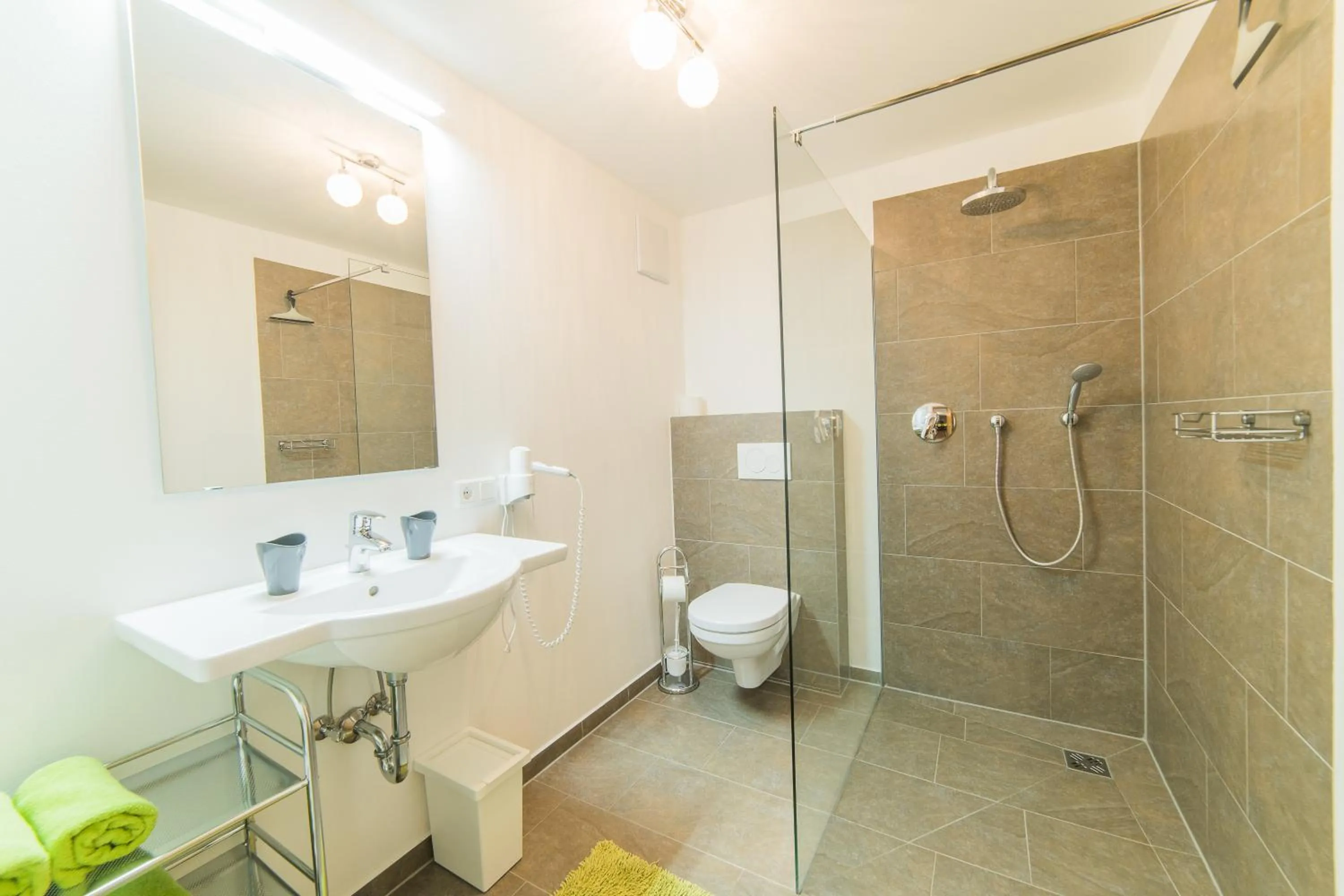 Shower in Residence Martell Mountains