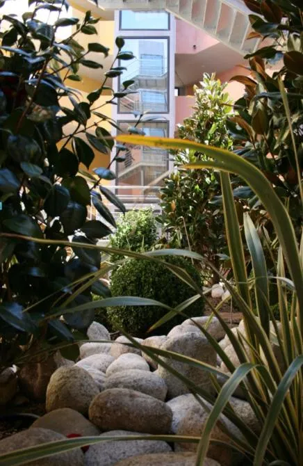 Facade/entrance in Vanina Park