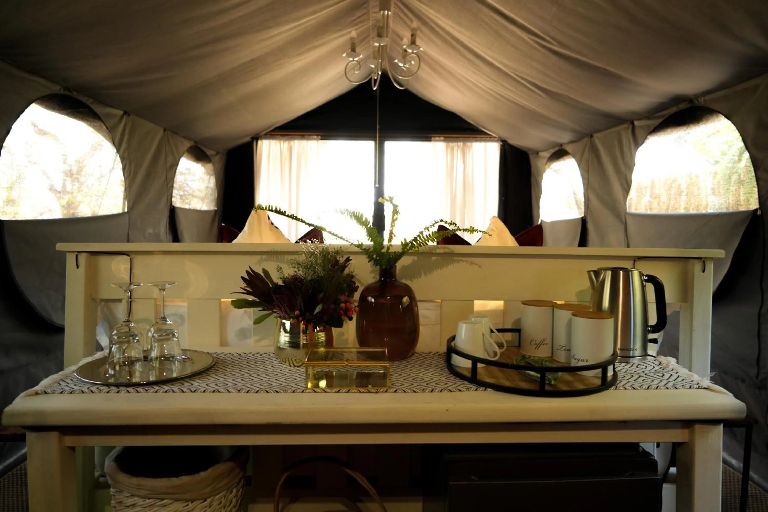 Khaya Ndlovu Safari Manor