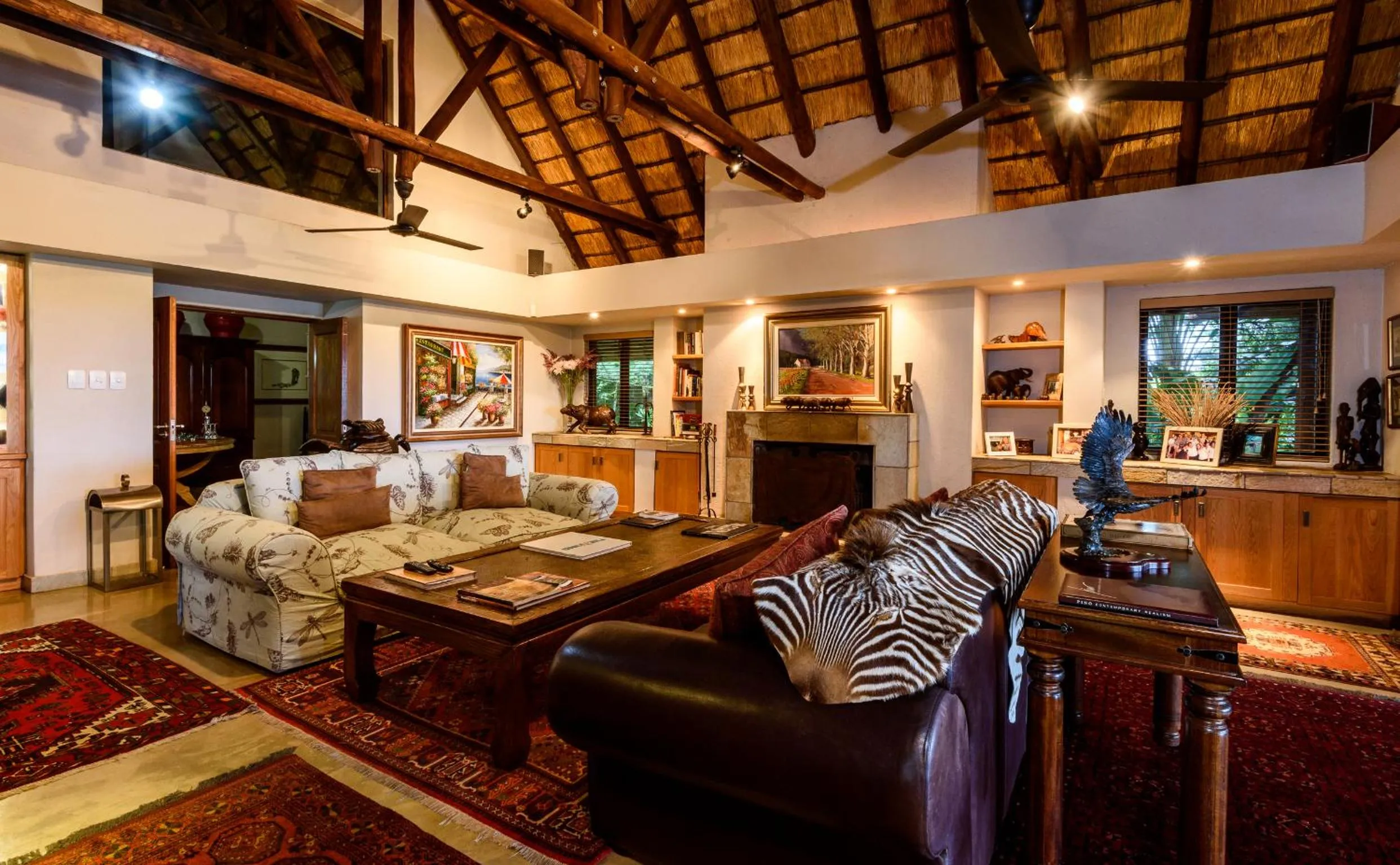 Communal lounge/ TV room in Khaya Ndlovu Safari Manor