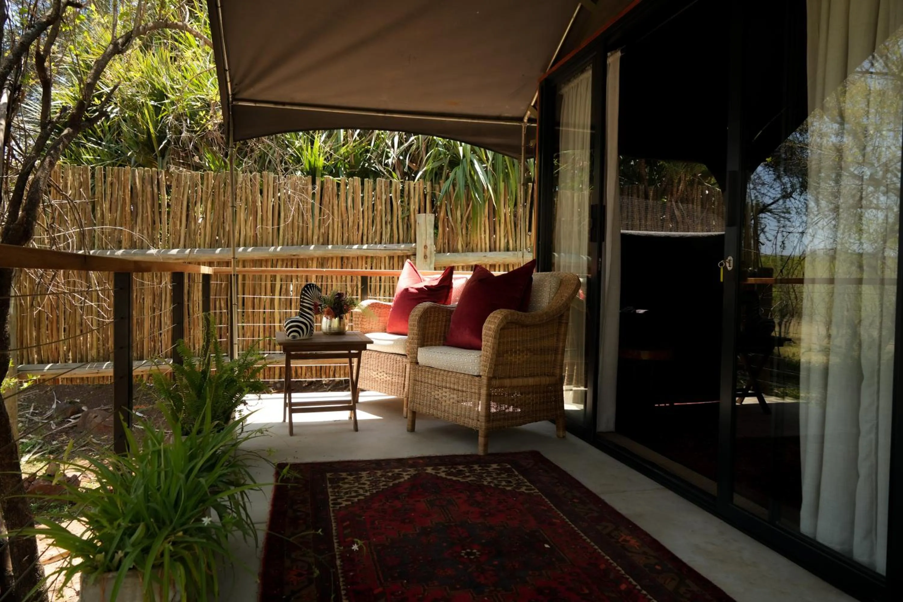 Patio in Khaya Ndlovu Safari Manor