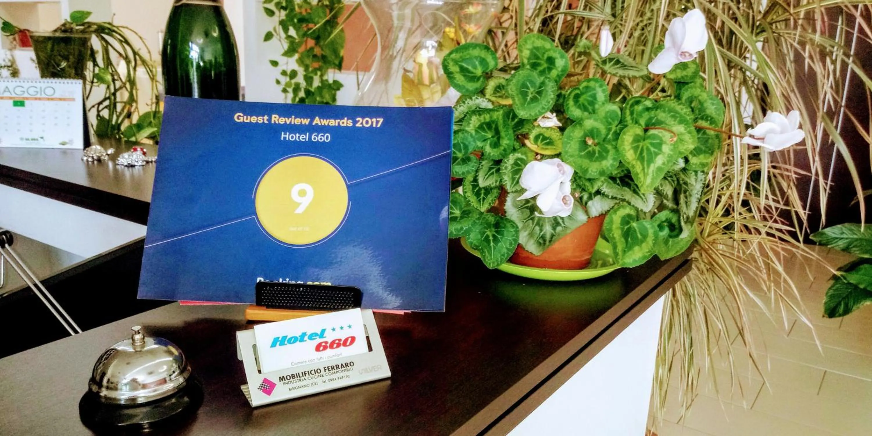 Lobby or reception in Hotel 660