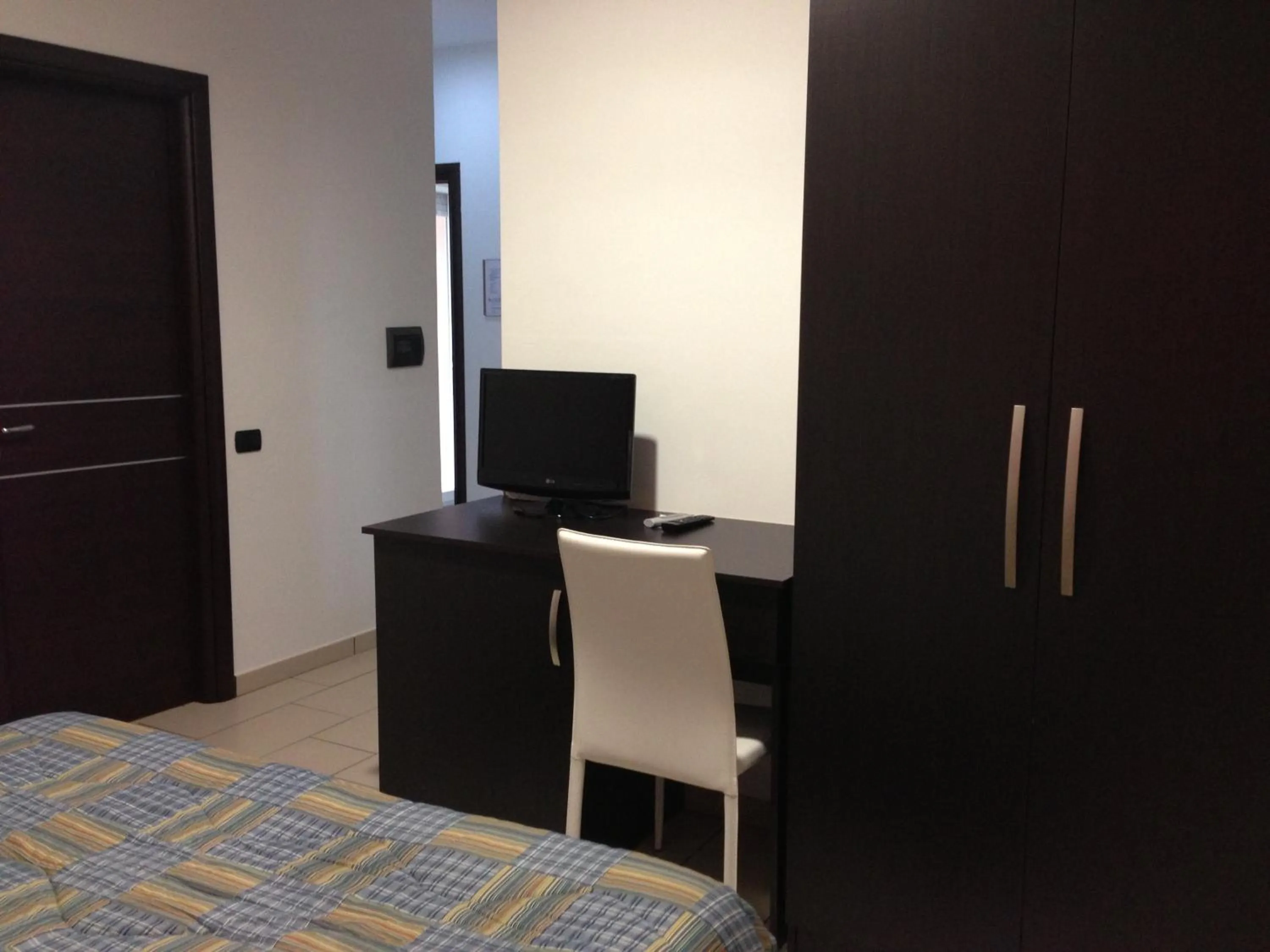 TV and multimedia in Hotel 660