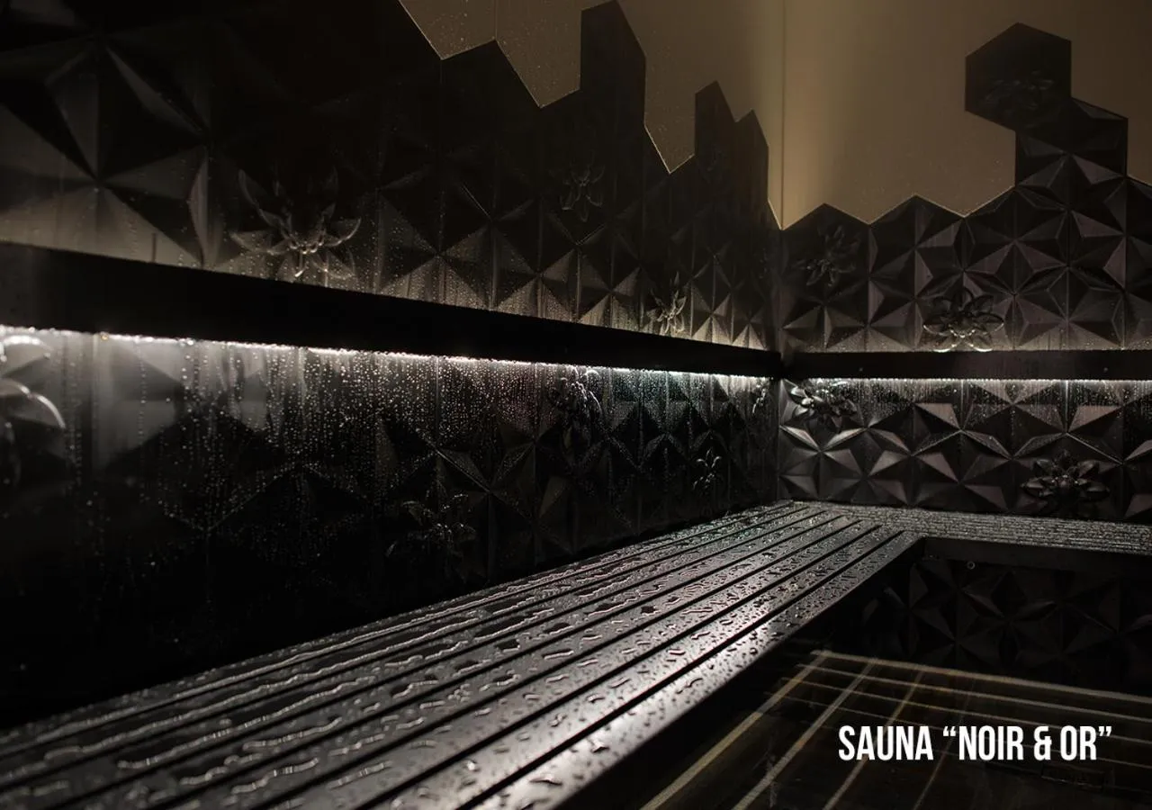 Steam room in Grand Hôtel Les Endroits