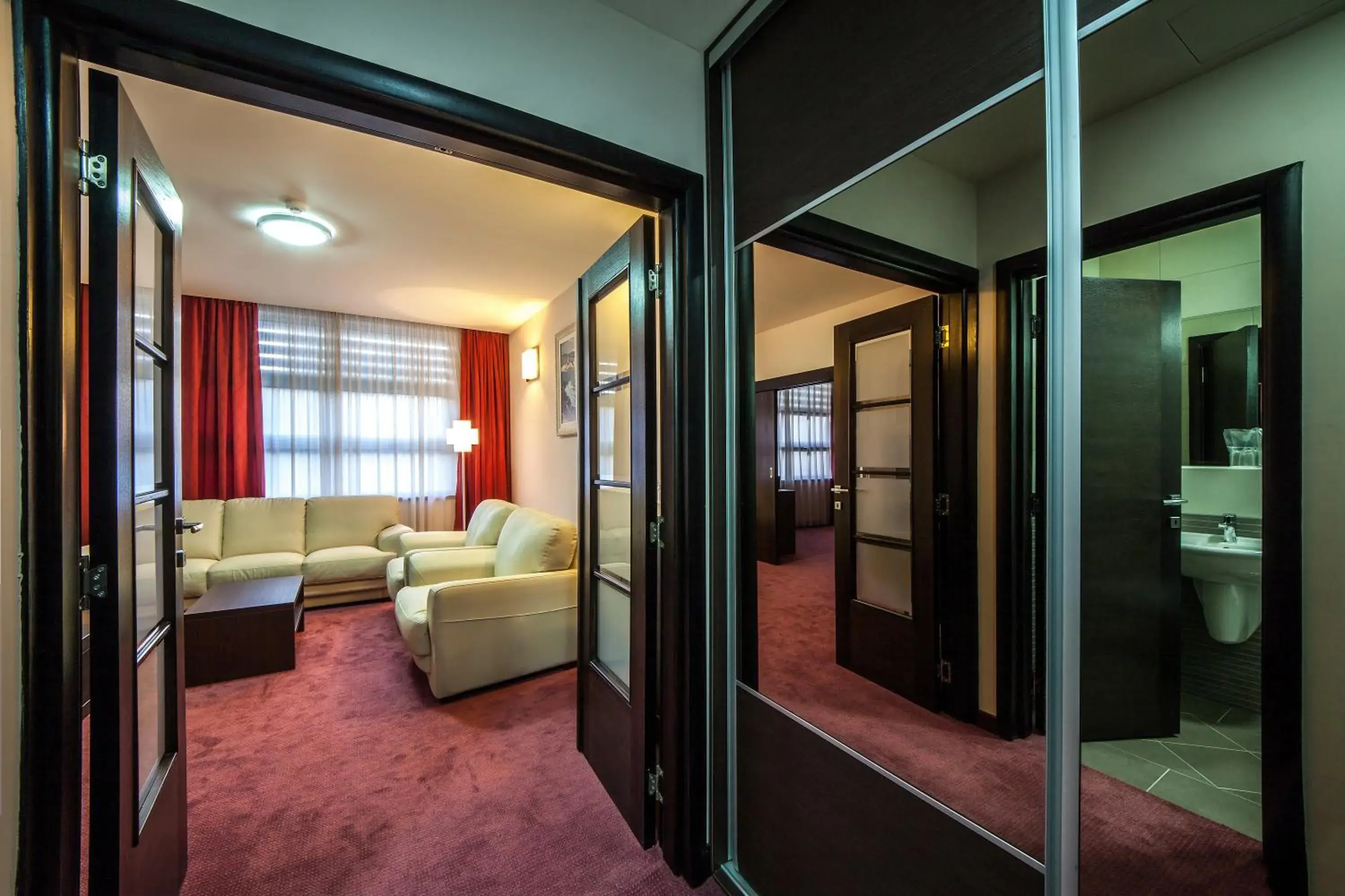 One-Bedroom Suite - single occupancy in Hotel Terminus One-Bedroom Suite - single occupancy in Hotel Terminus